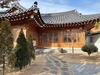 The gorgeous Hanok