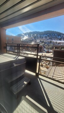 Balcony with hot tub