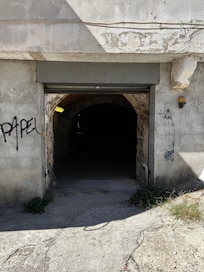 Entrée du garage moto 7€