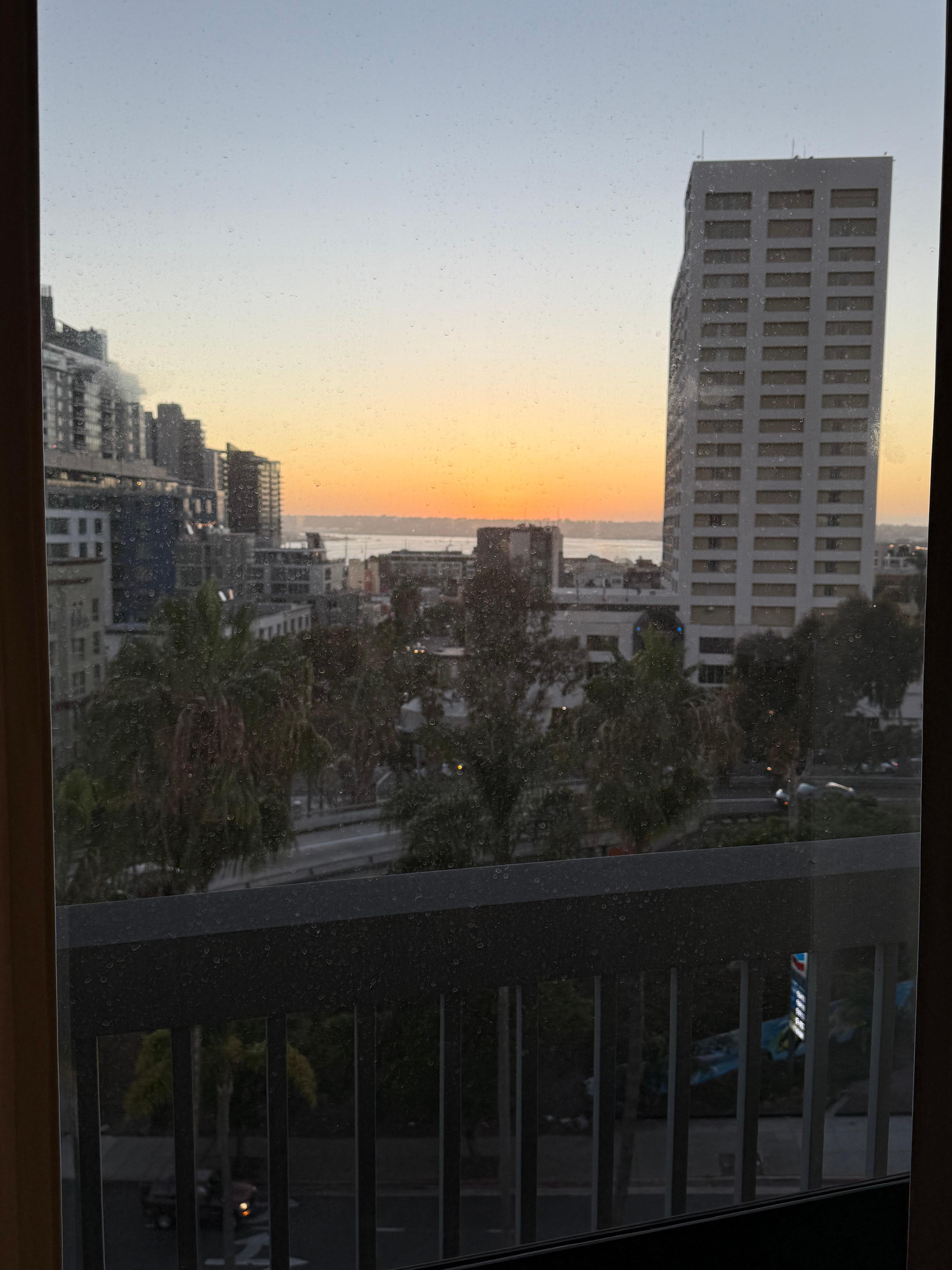 8 floor Bay view room. 