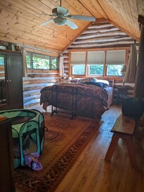 Comfy queen sized bed.