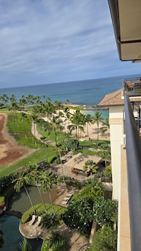 Beautiful Ocean and Beach View and natural pool.