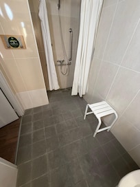 La douche avant utilisation