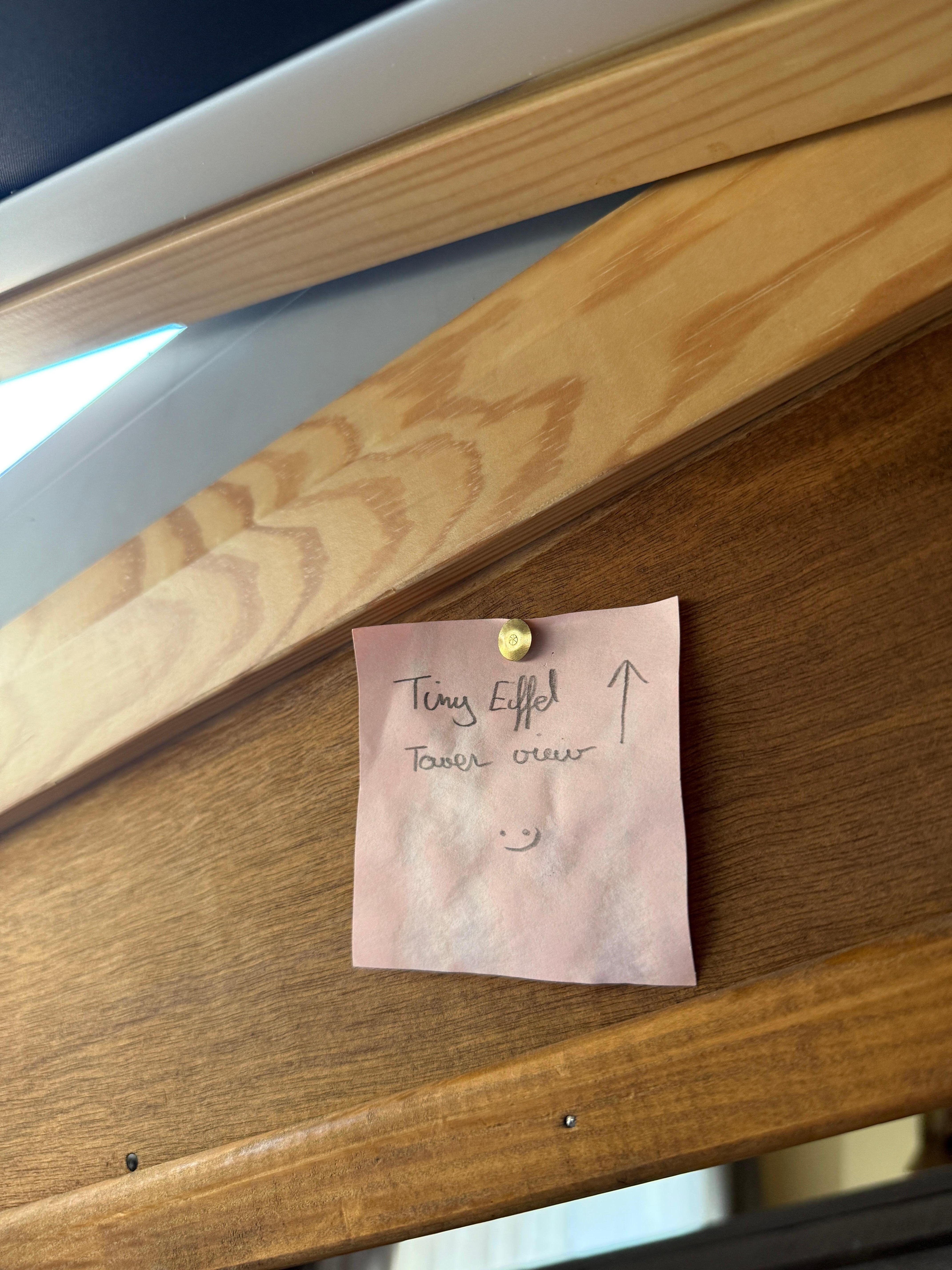 Adorable post-it on 3rd floor