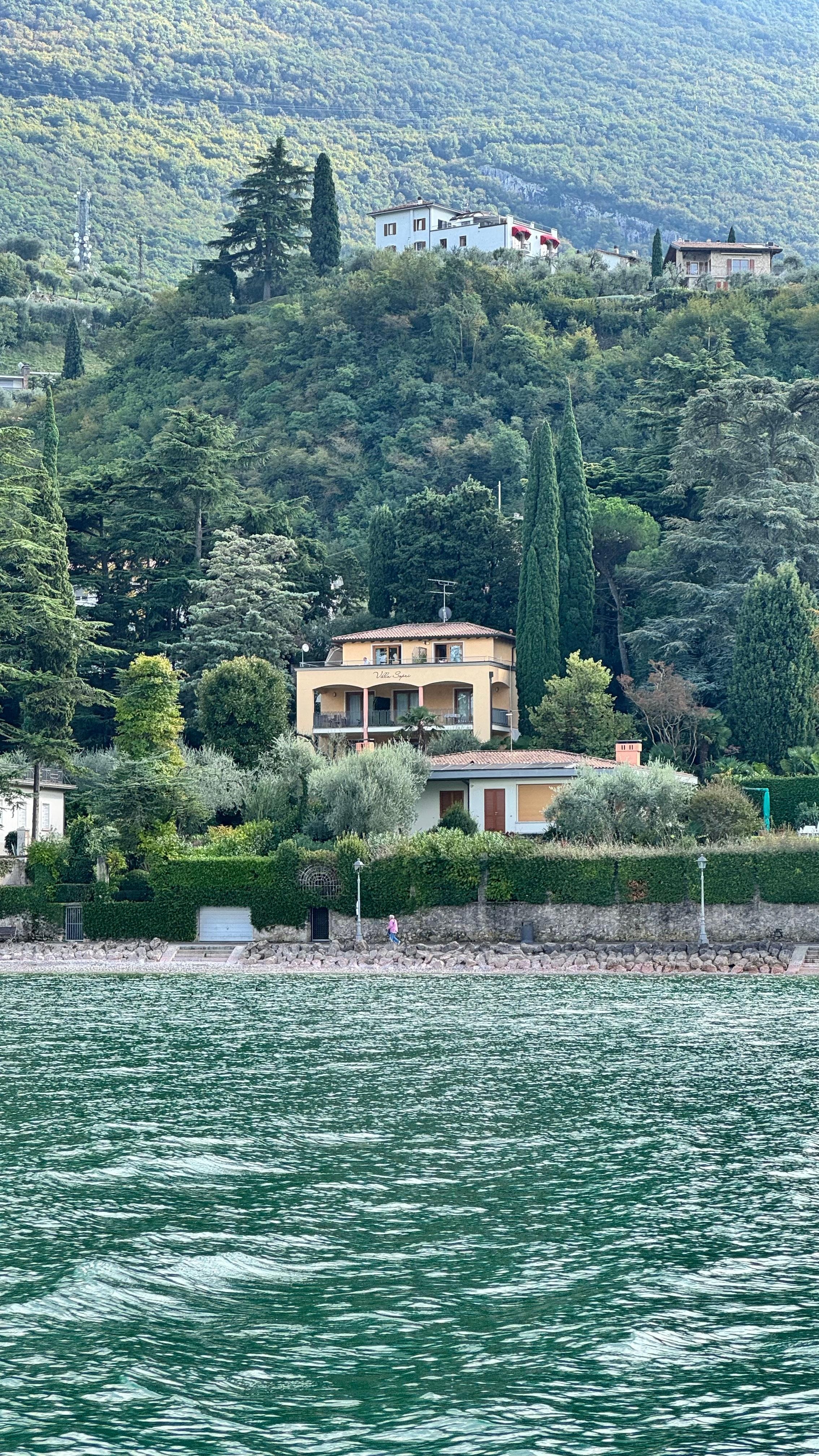 Aufnahme von der Seeseite, während einer Bootstour ;-)