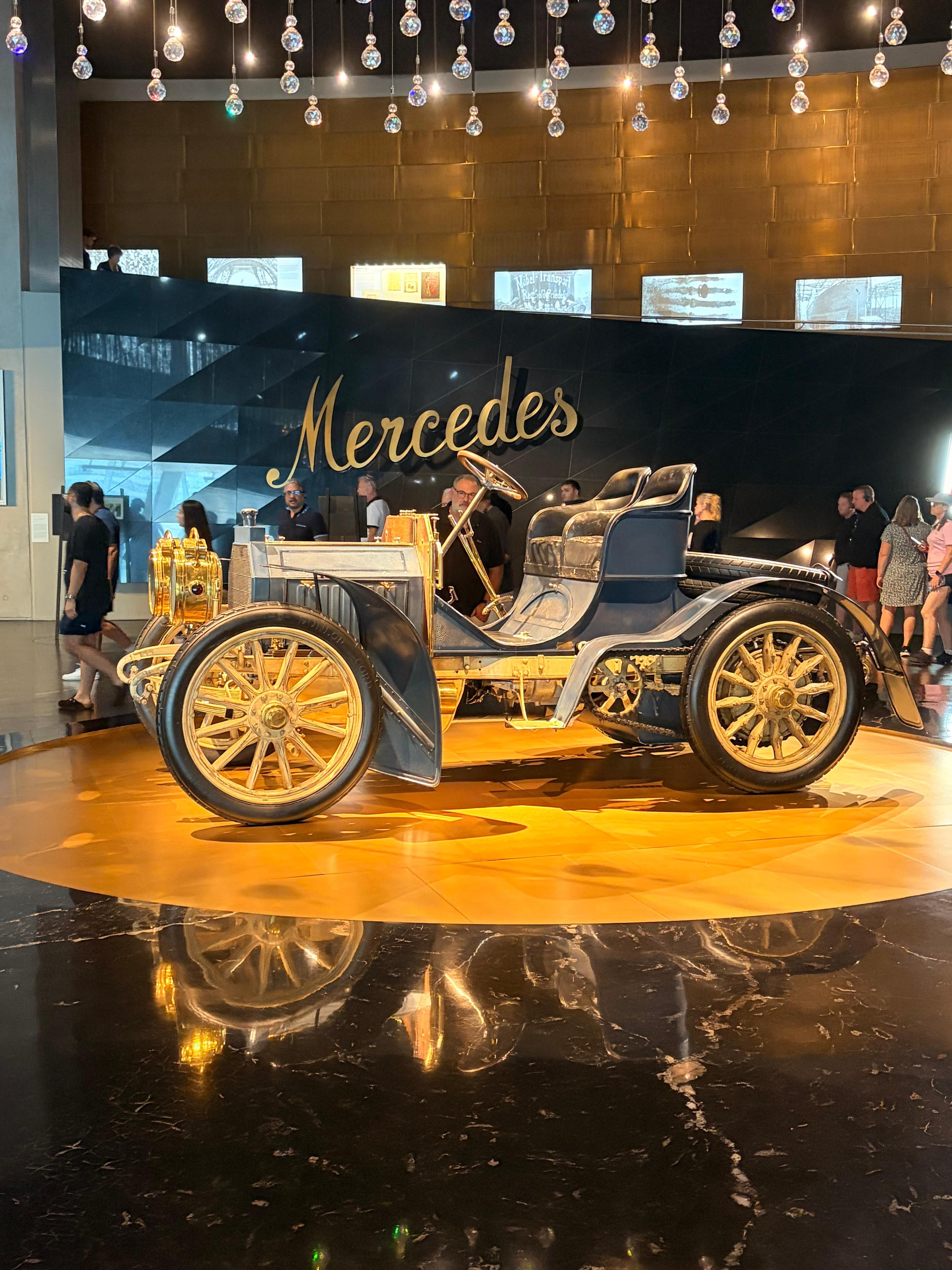 Mercedes Museum Stuttgart 