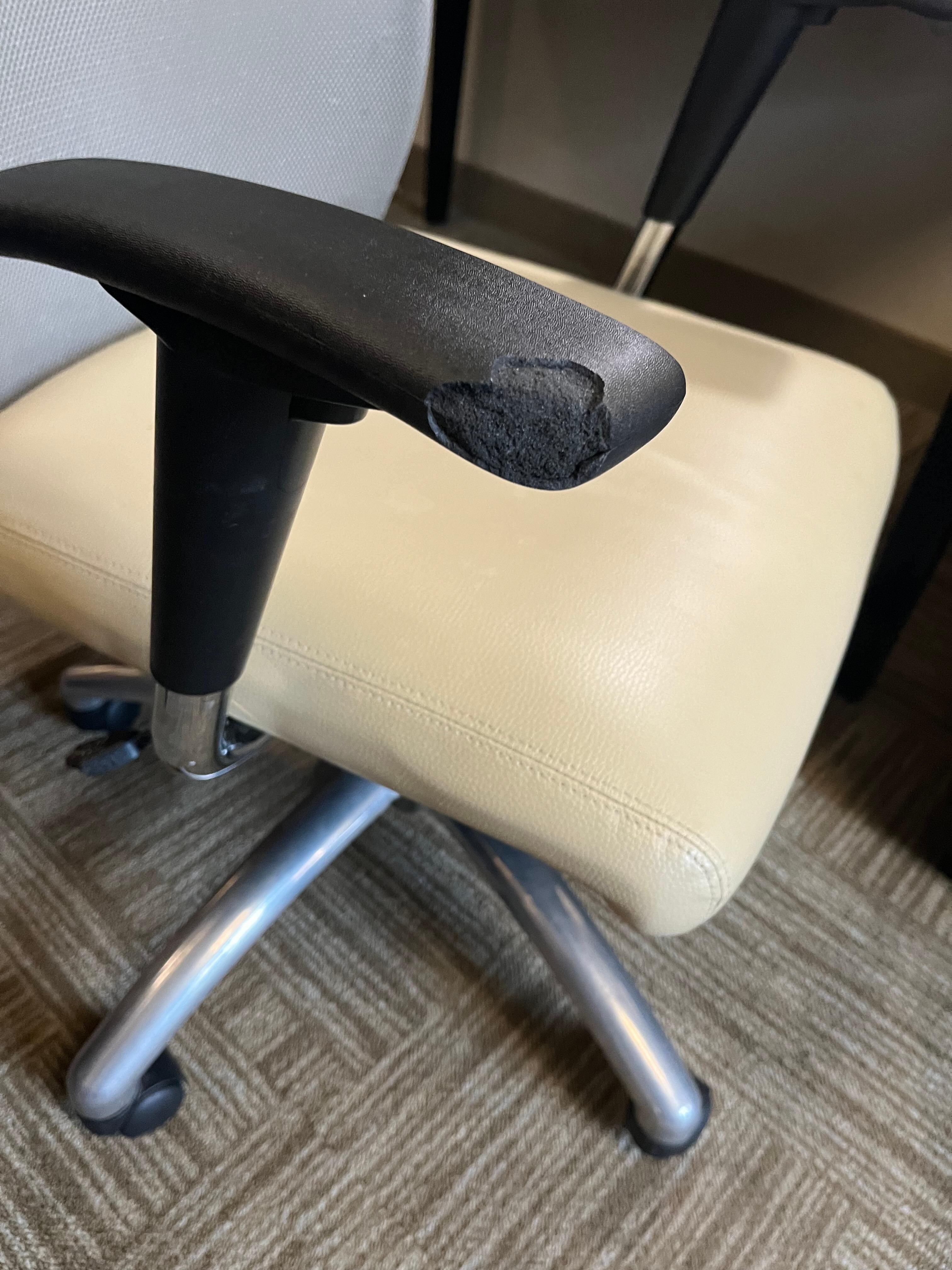 Desk chair
