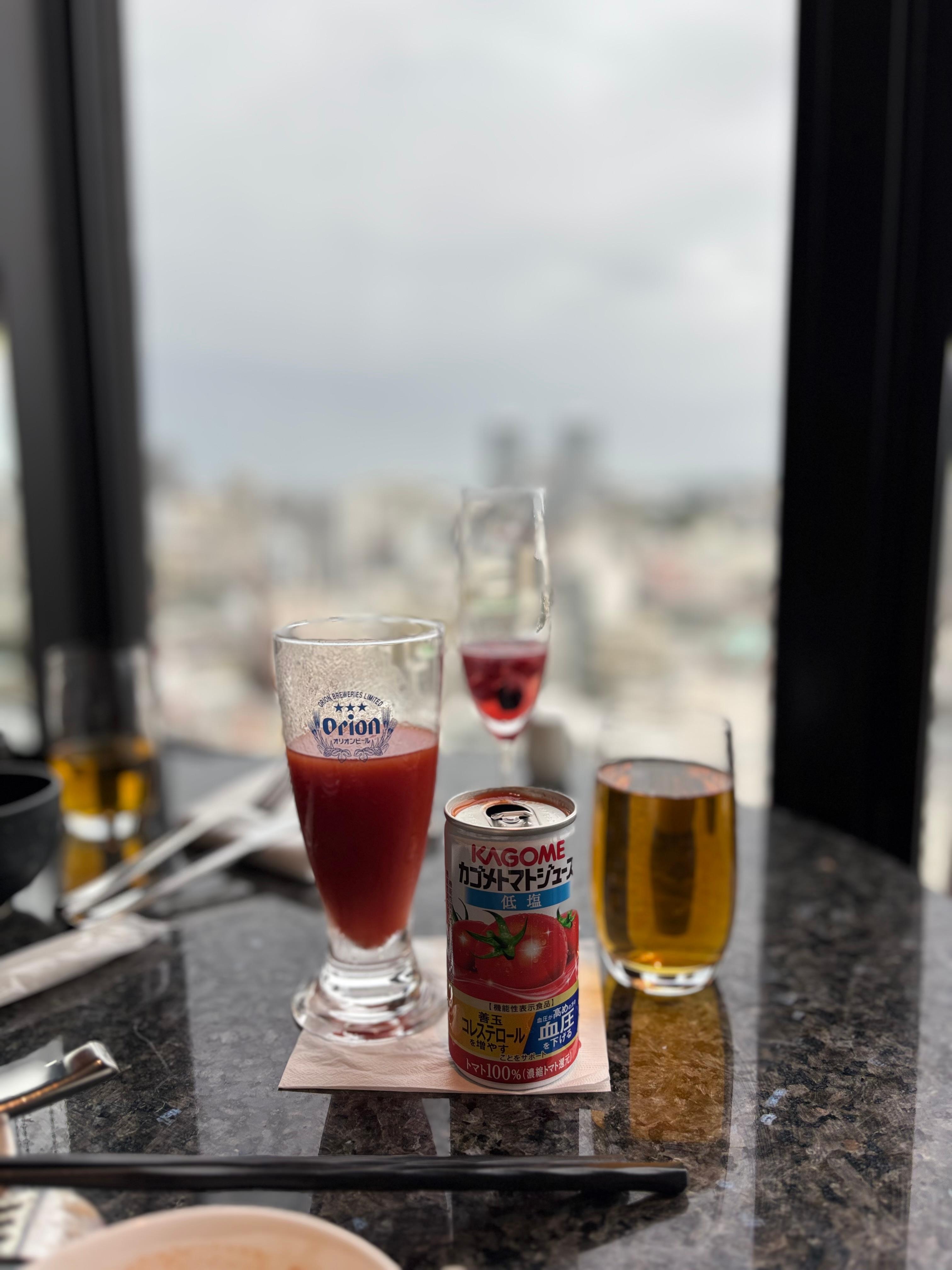 トマトジュースとオリオンビールで