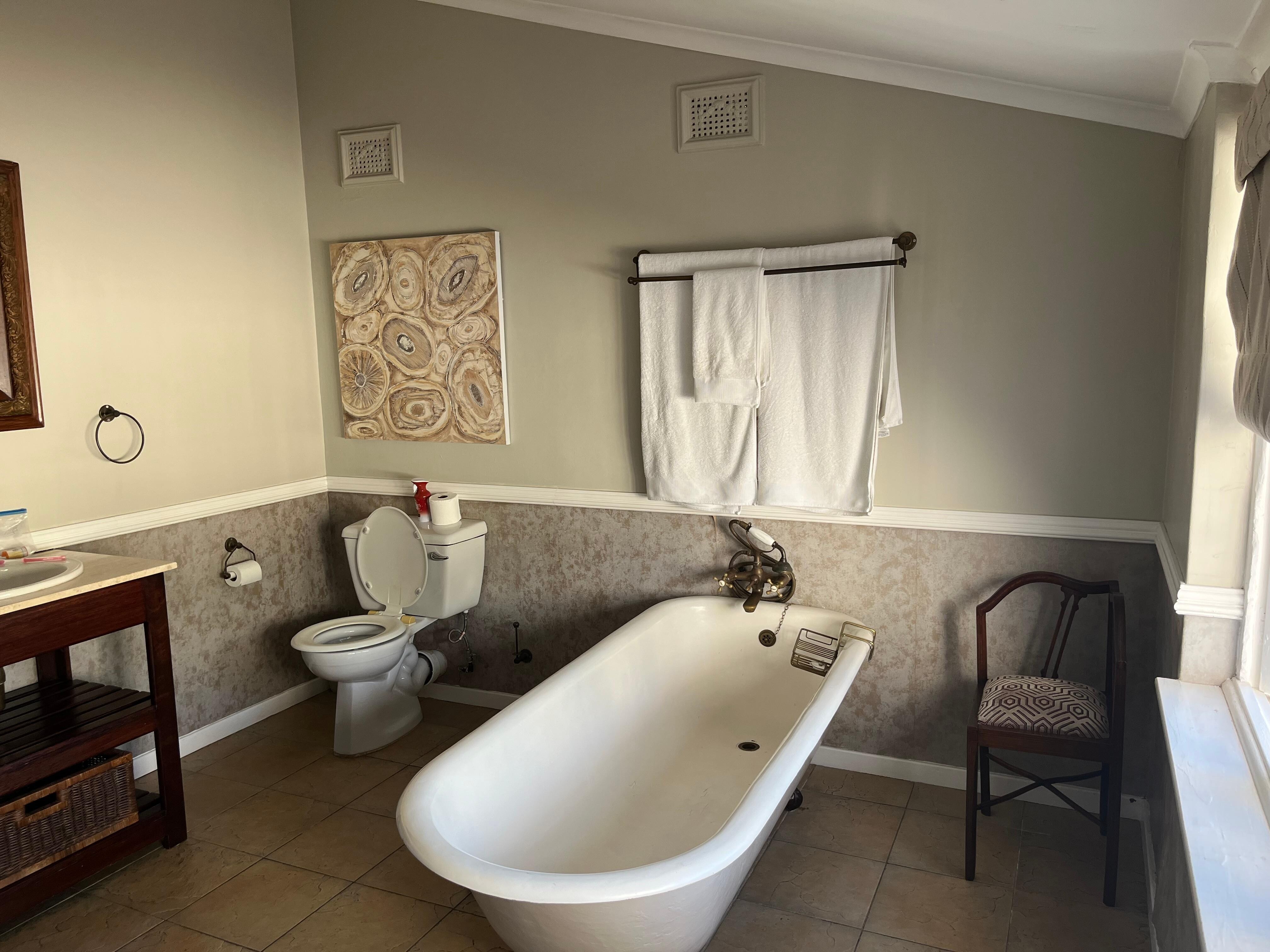 Bathroom (from front door)
