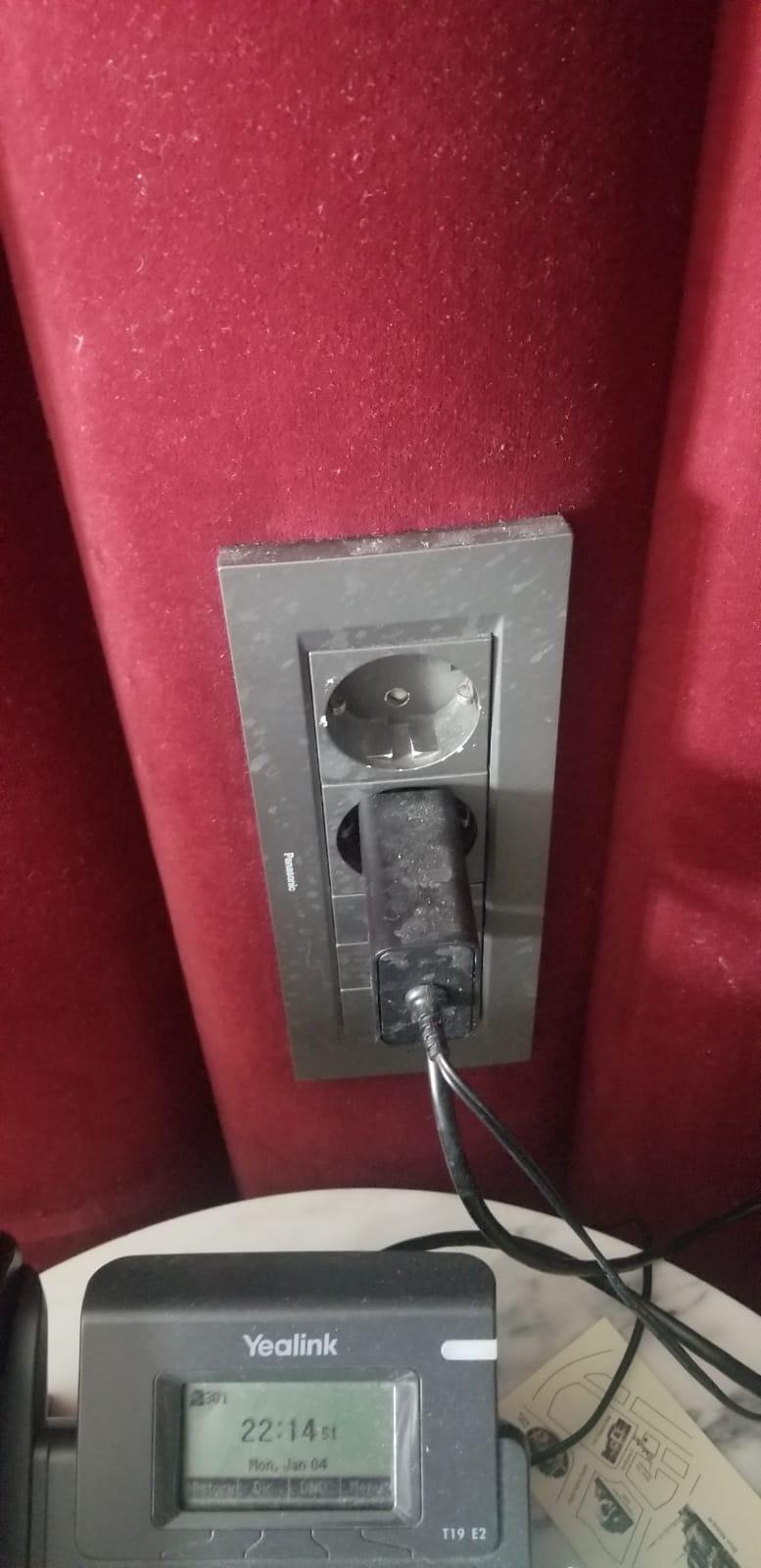 Dust everywhere, even in the outlets? Damn!