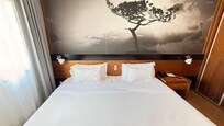 No bedside table (only one)