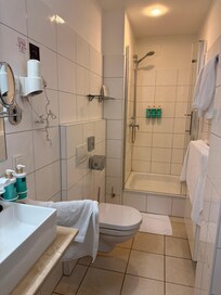 Bathroom clean and good amenities