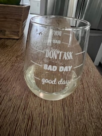 Loved the wine glasses :)