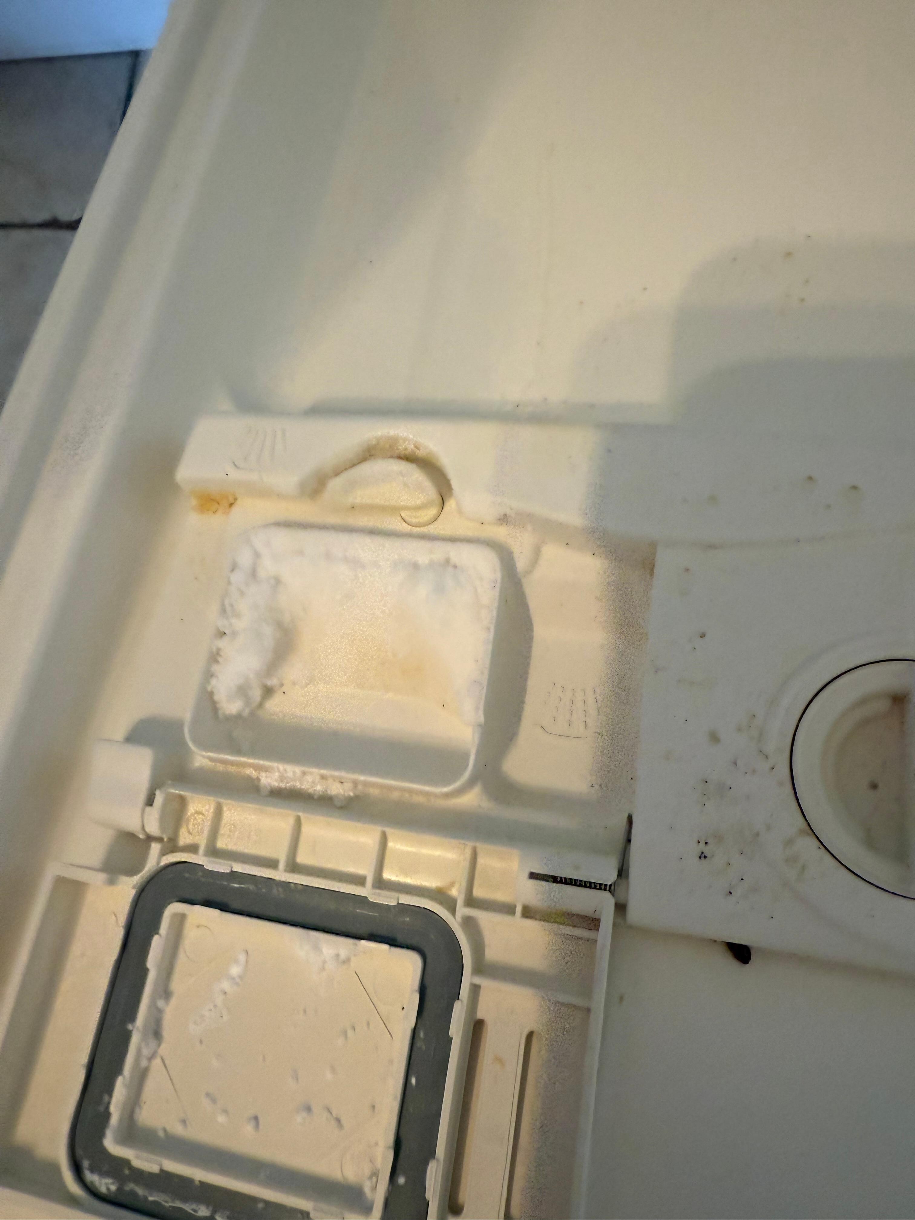 Mold? Idk not cleaned 