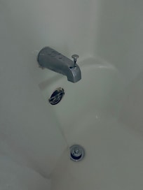 Ring is of laying on side of tub