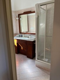 Upstairs bathroom
