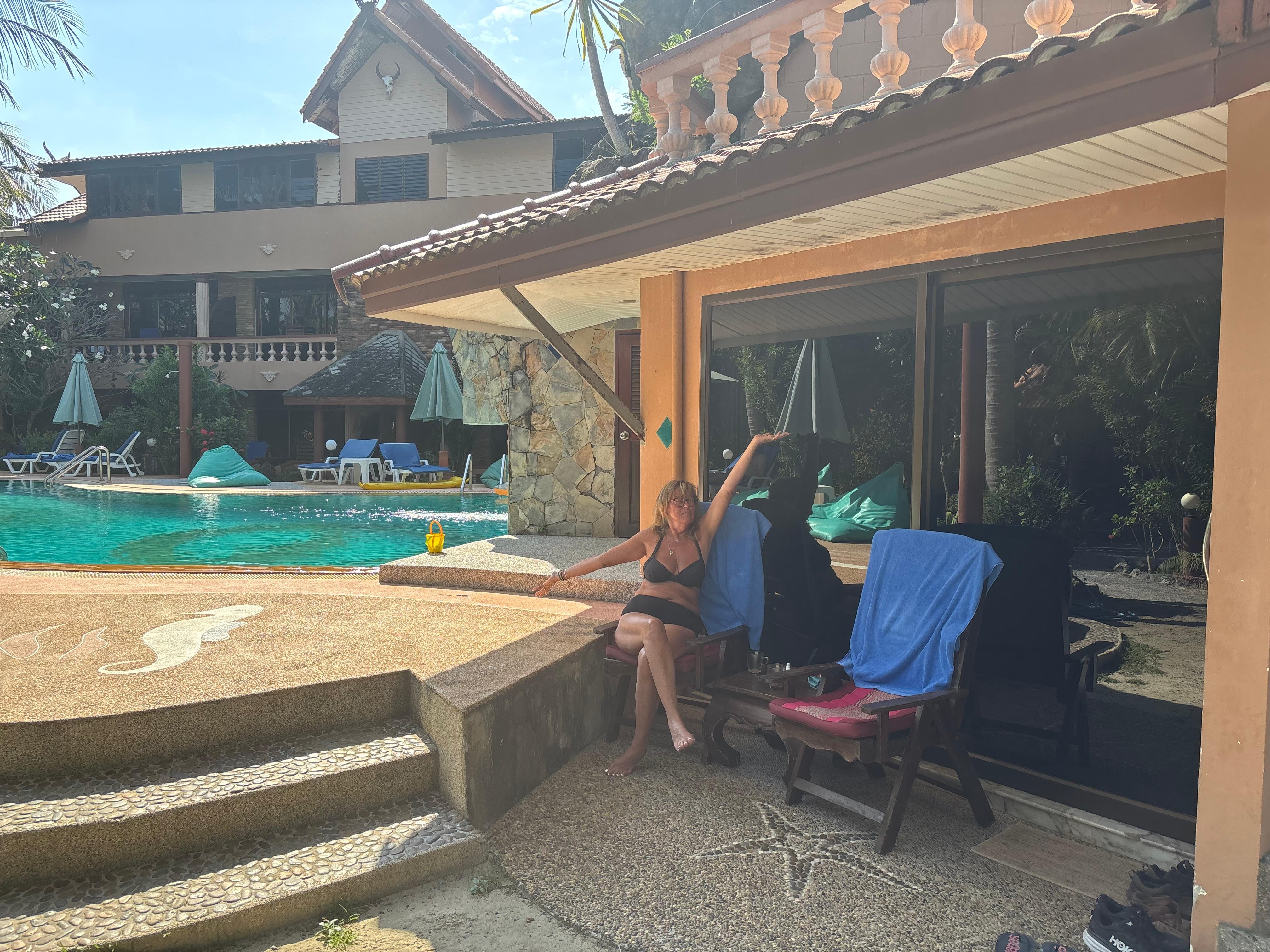 Family pool suite room.
Truly the best location