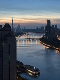 房間向外望的景色