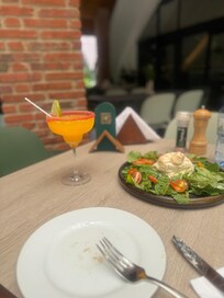 Chinola margarita Amazing, reasonable menu price