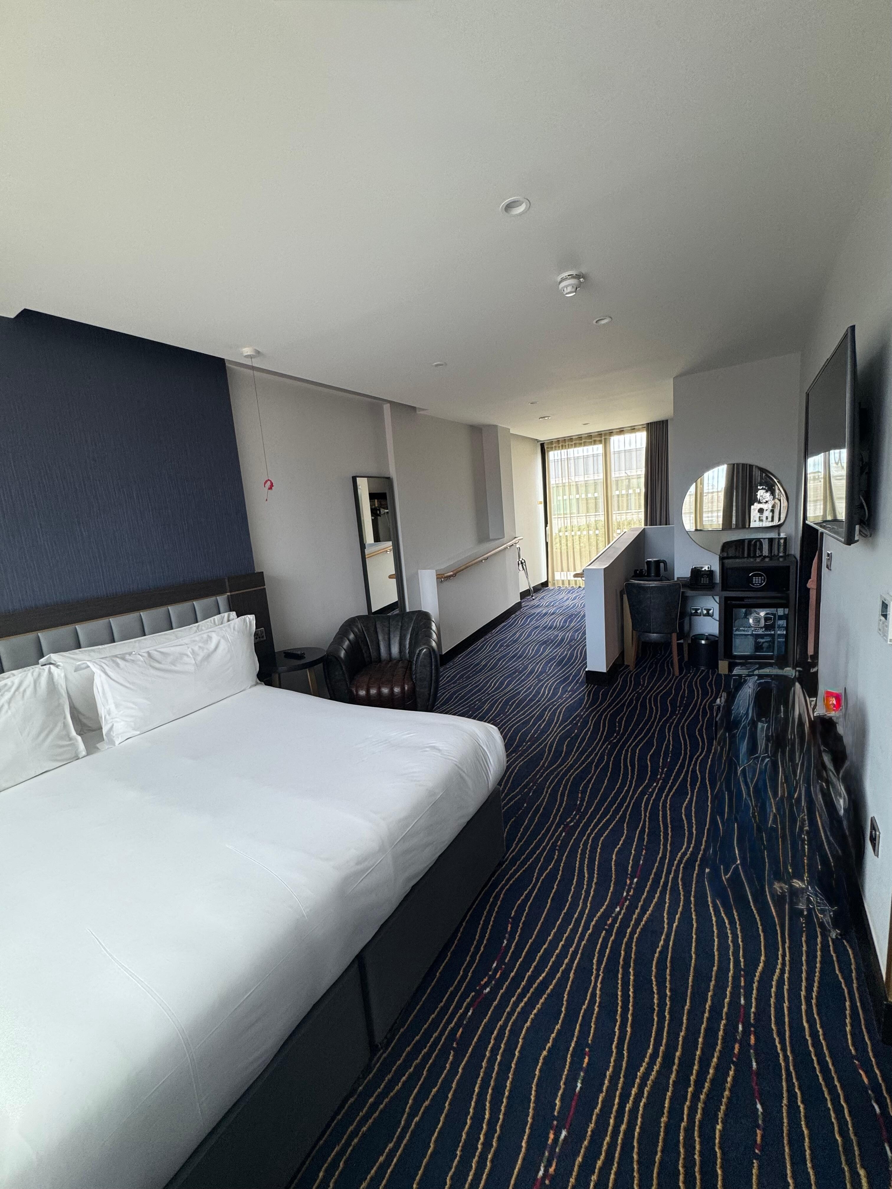 Room 605