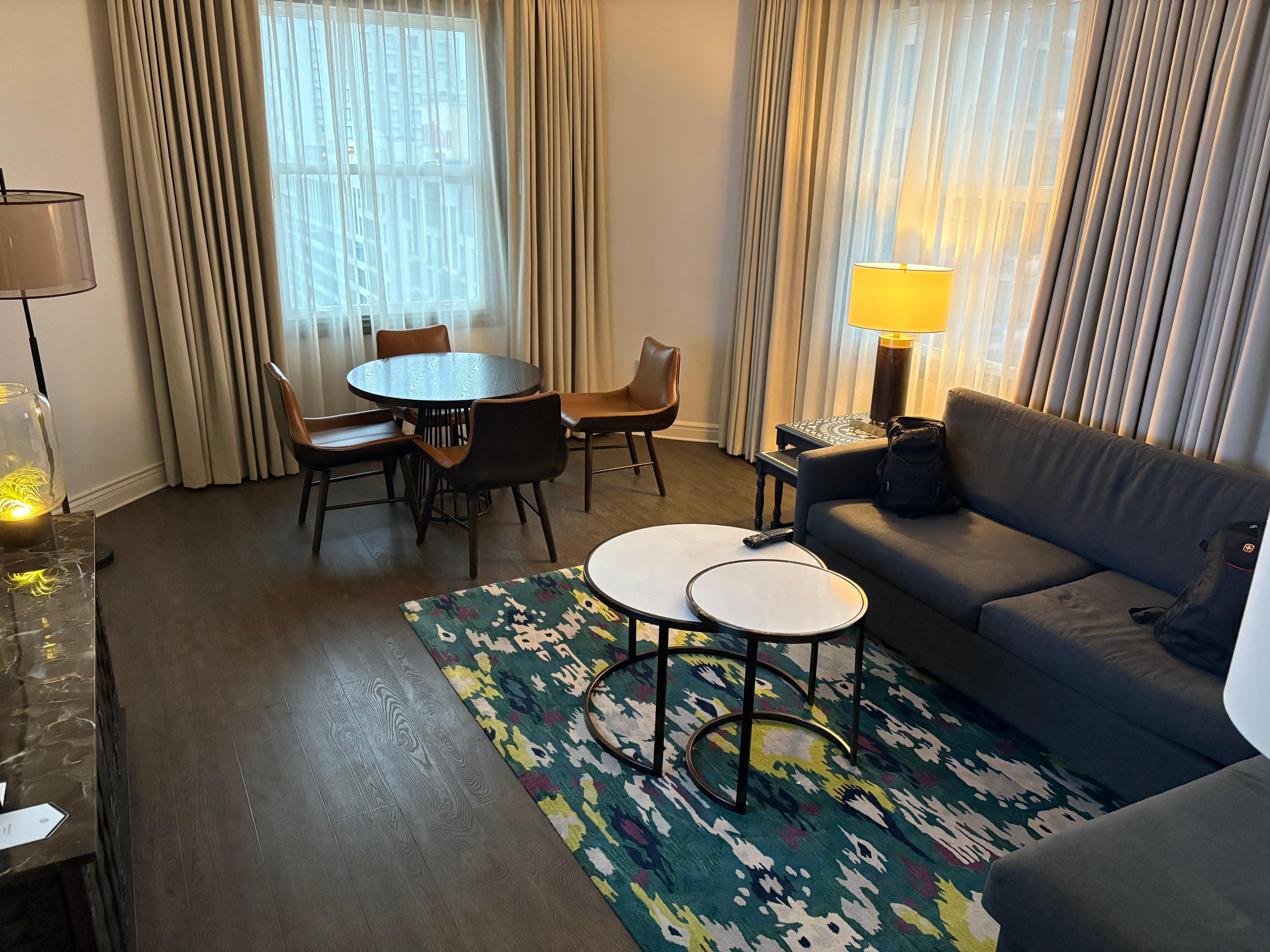 Suite living room top floor