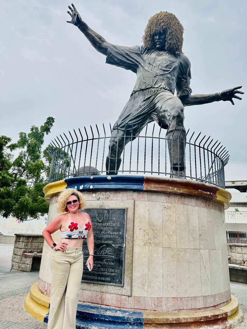 El Pibe Valderrama monument 