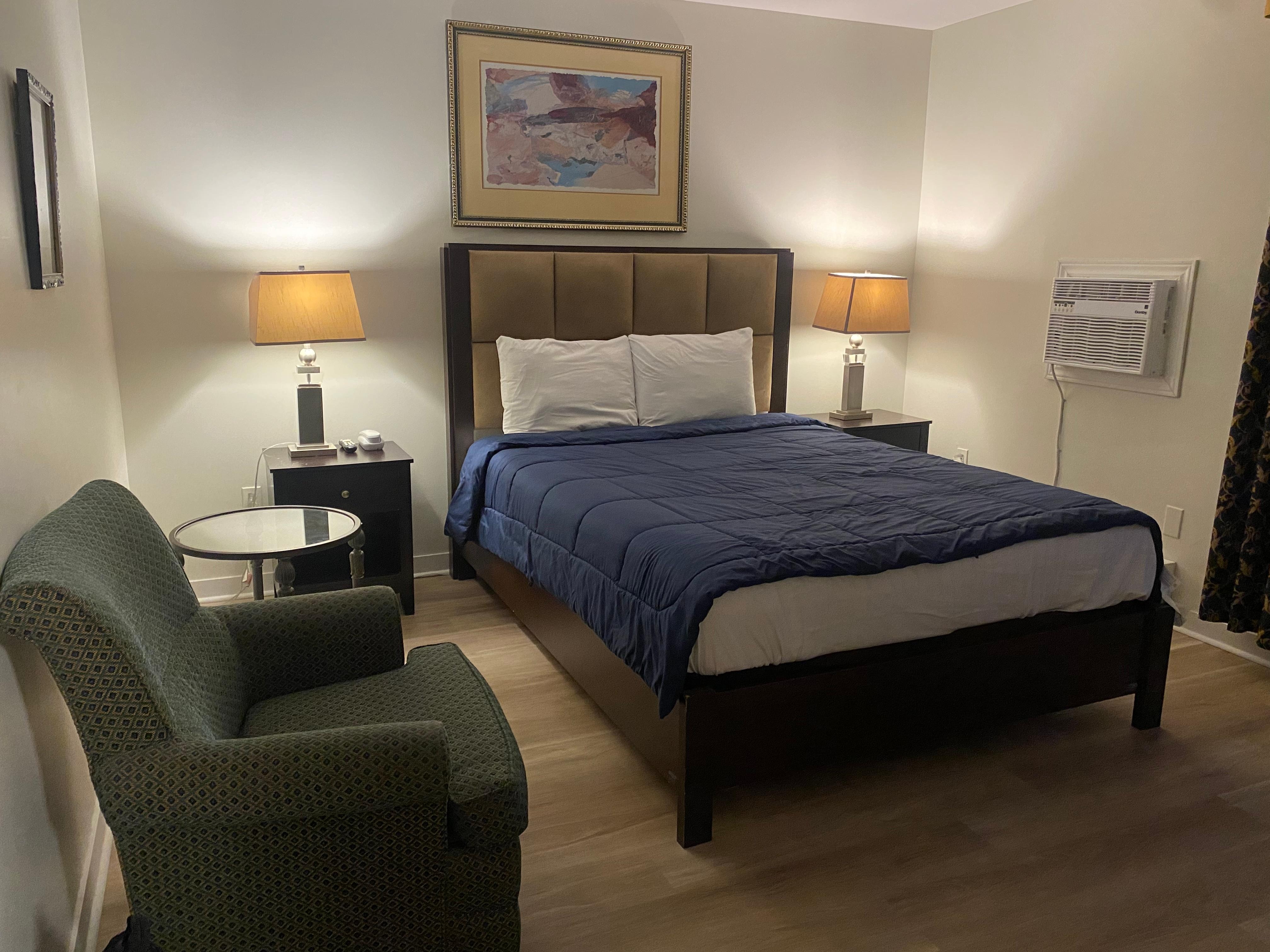 Deluxe Room, 1 Queen Bed