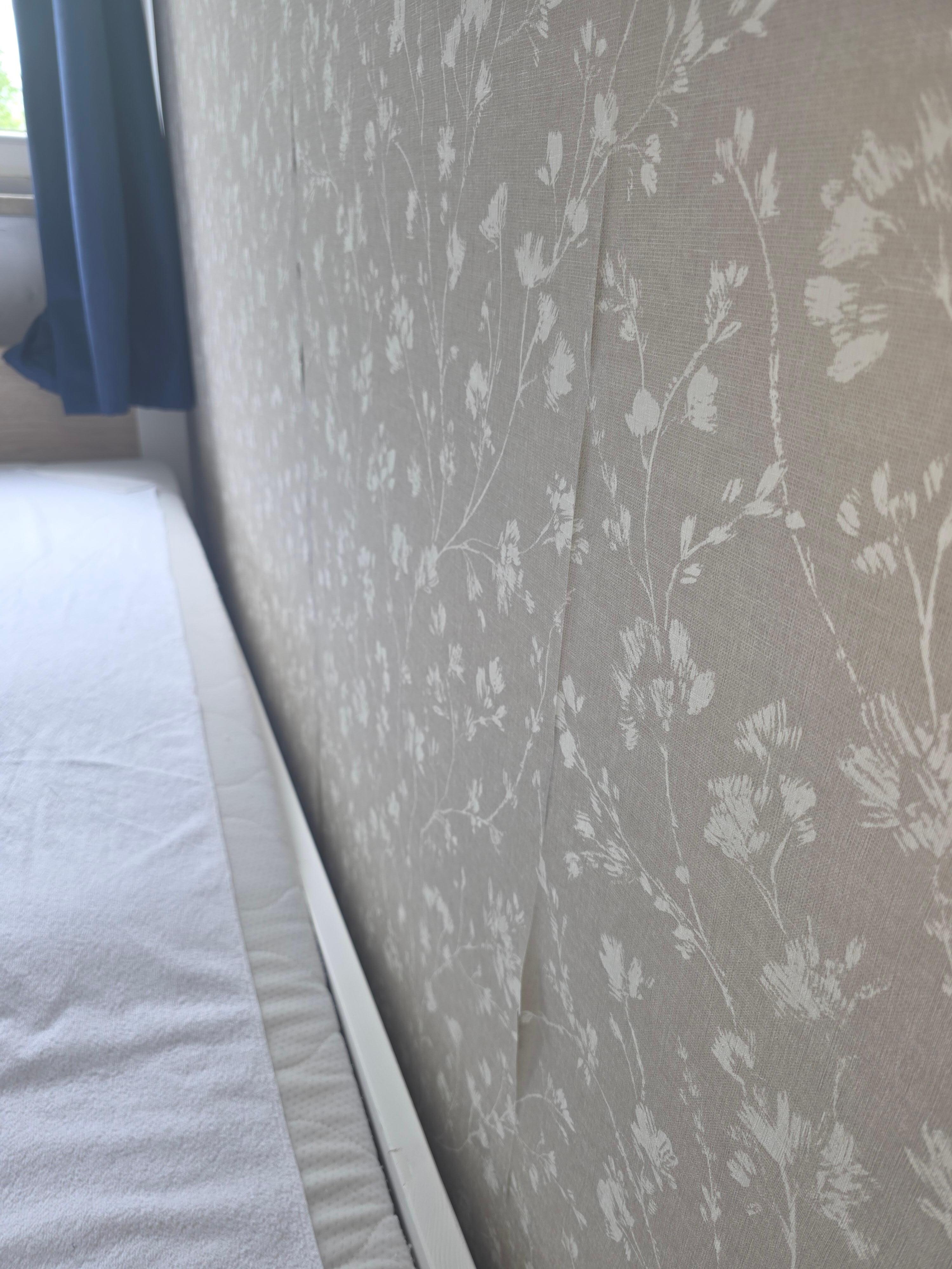 Wall paper peeling 