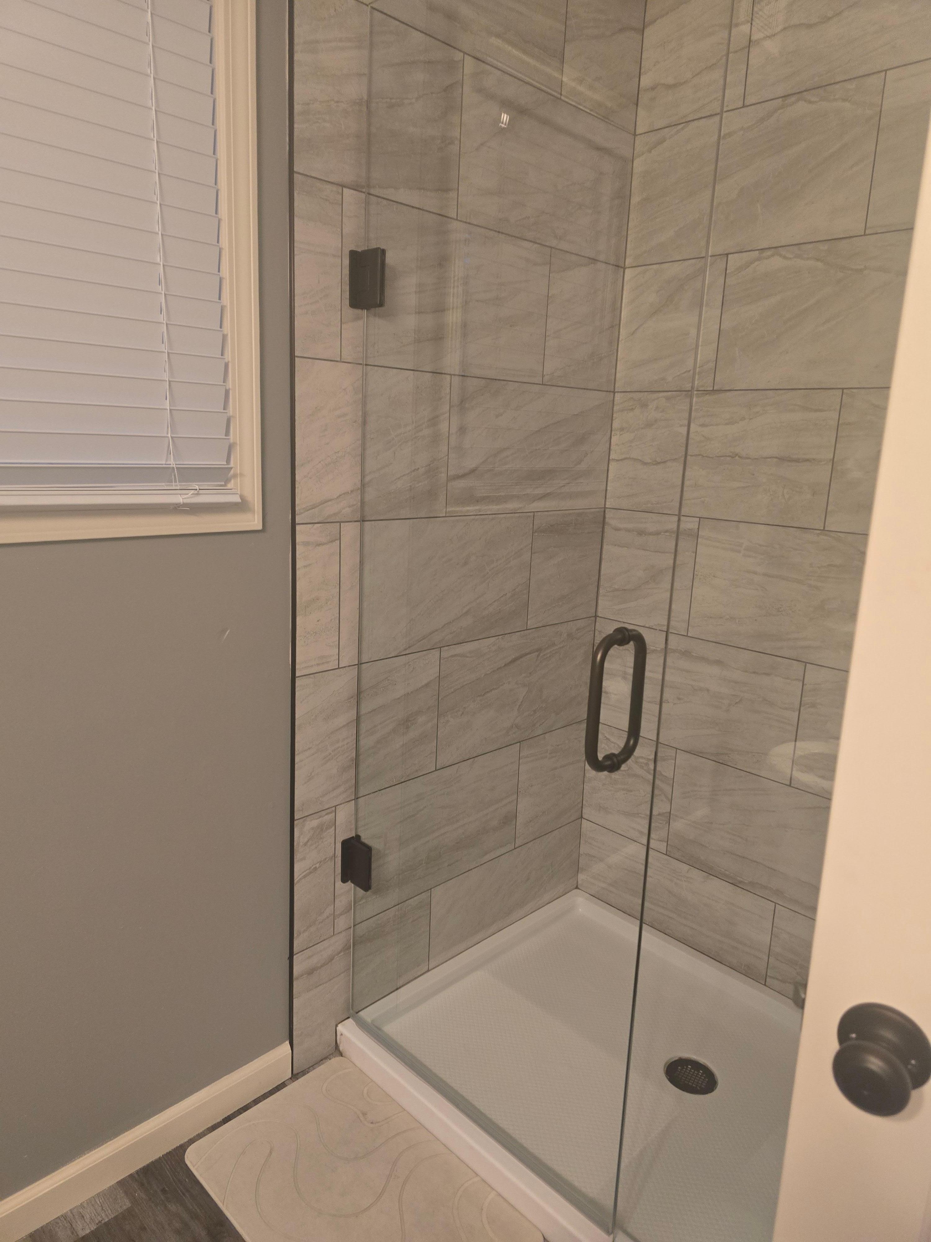 Beautiful and clean shower