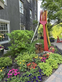 Moulin Wakefield Hotel
