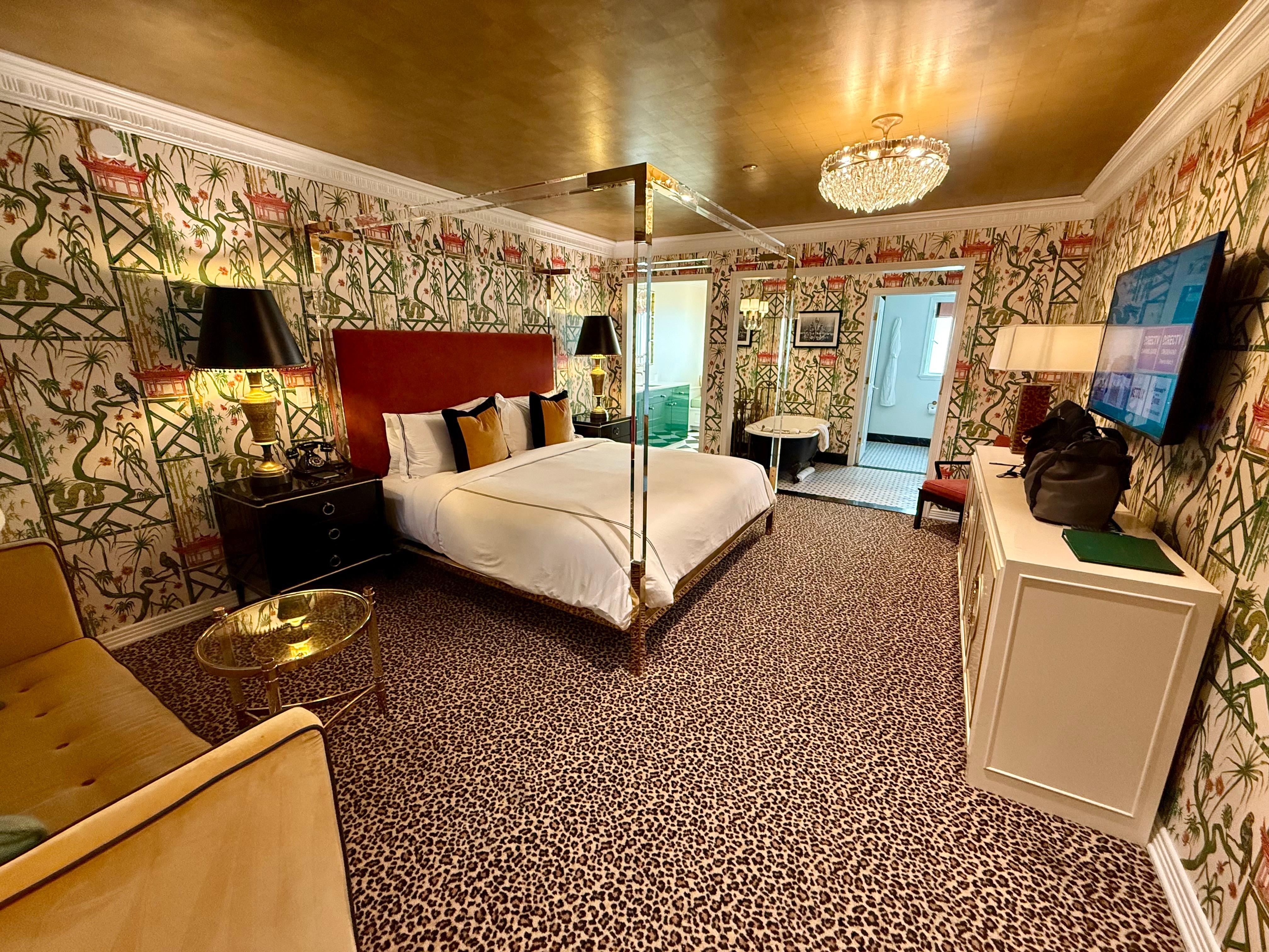 Guest room
