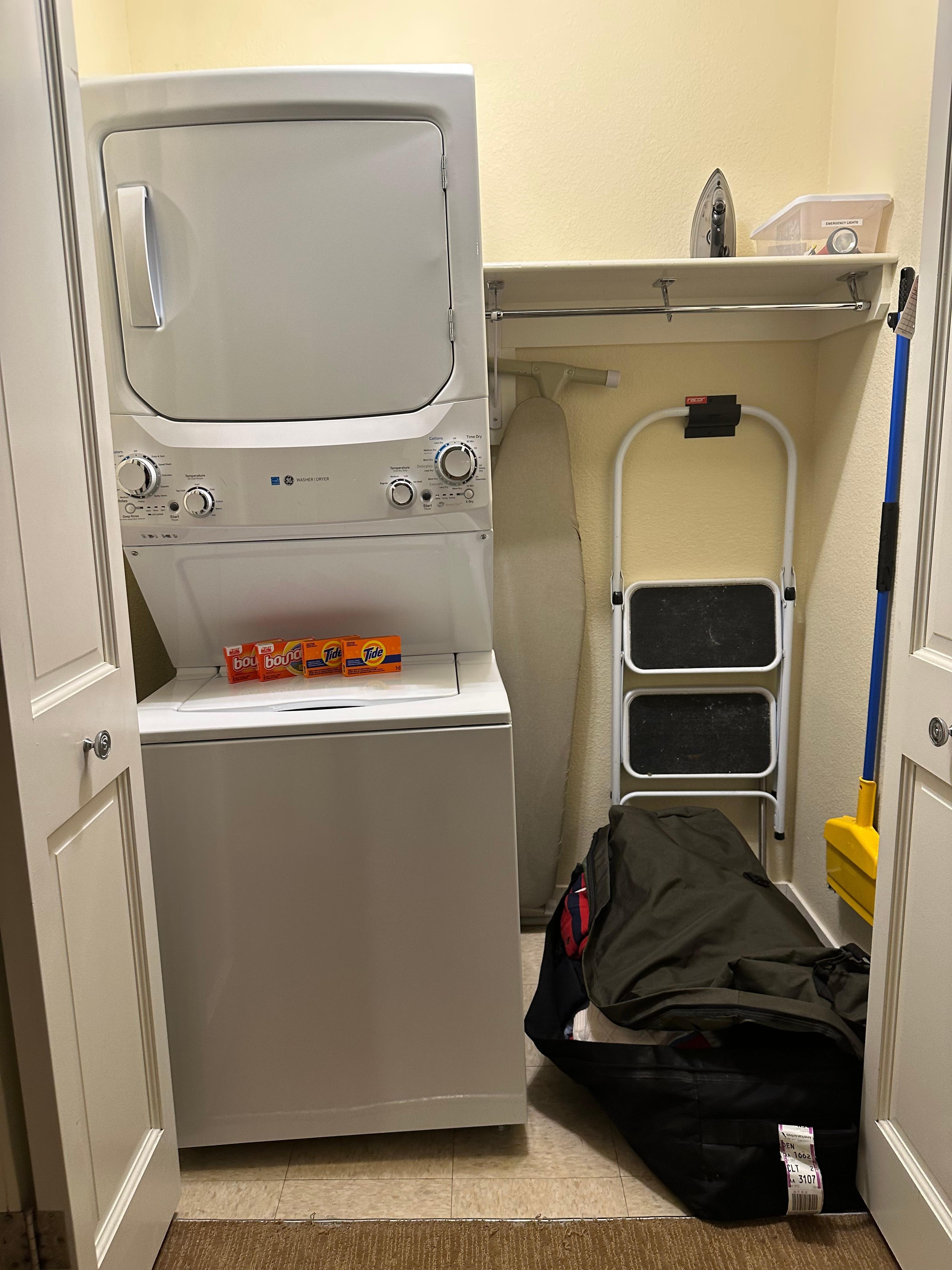 Washer dryer in unit 