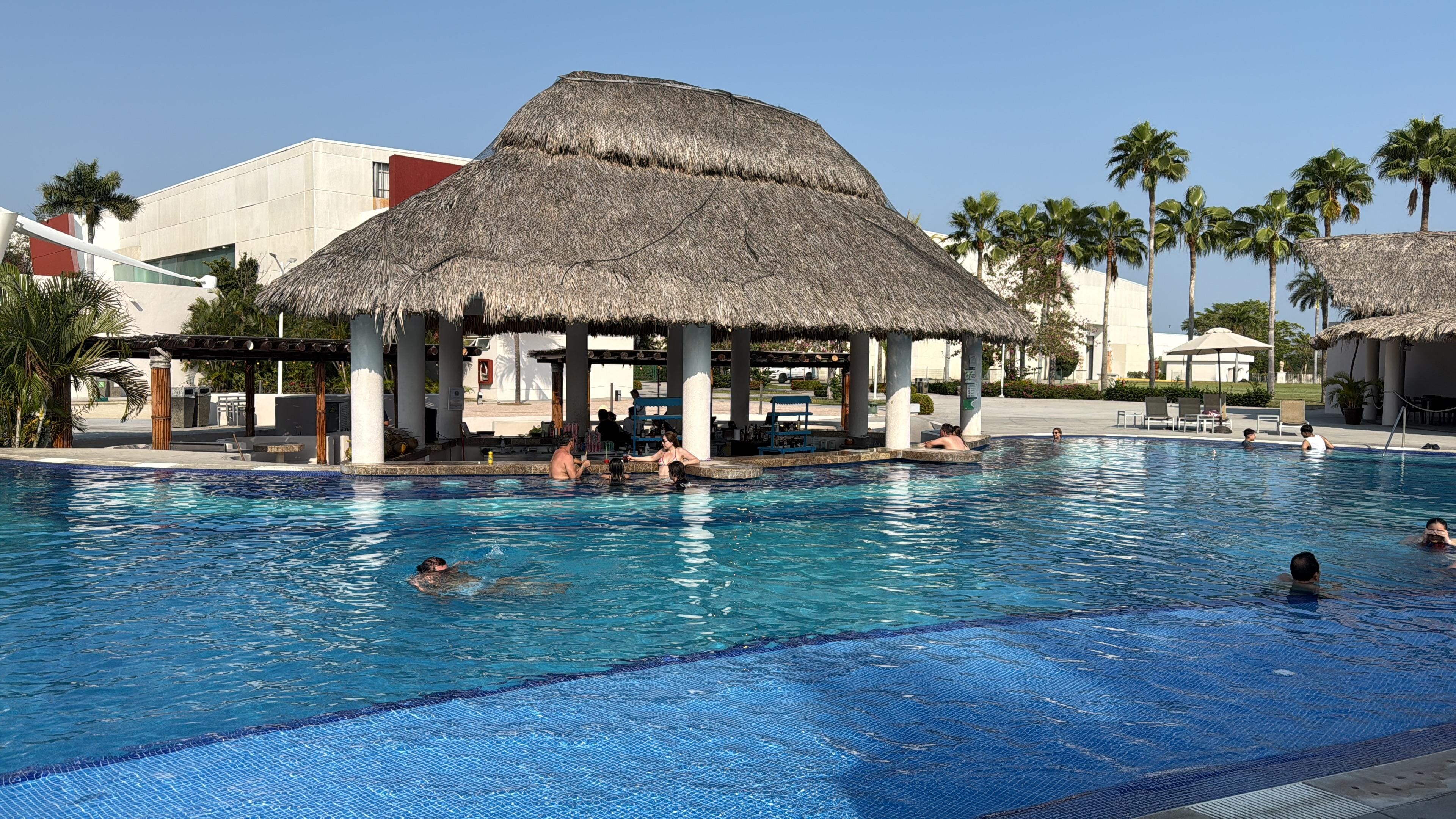 Antes este bar era muy bueno, lástima ahora de mala atención 