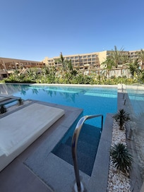 Swim Up Pool Zimmer