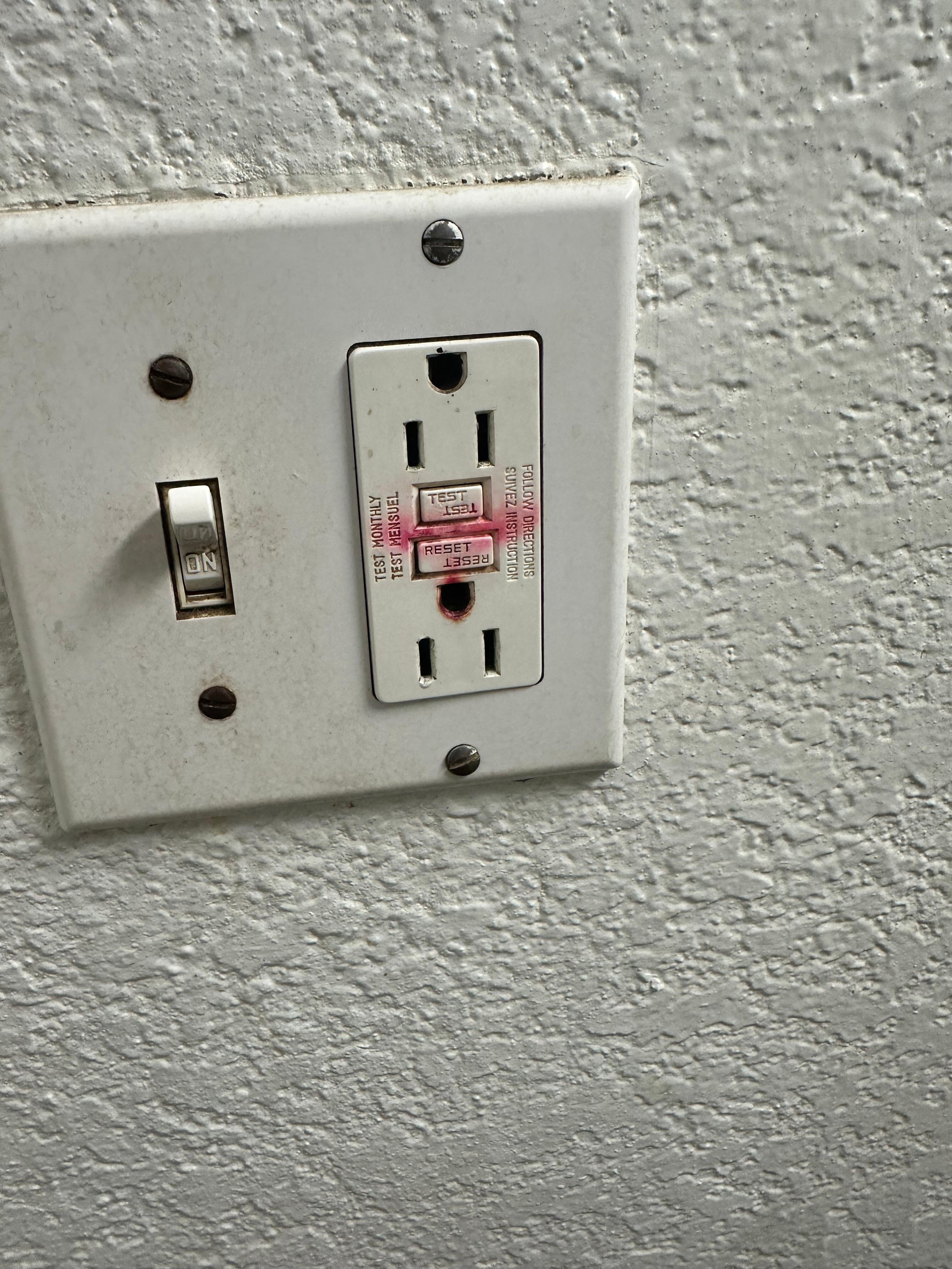 Burned receptical and no operational exhaust fan