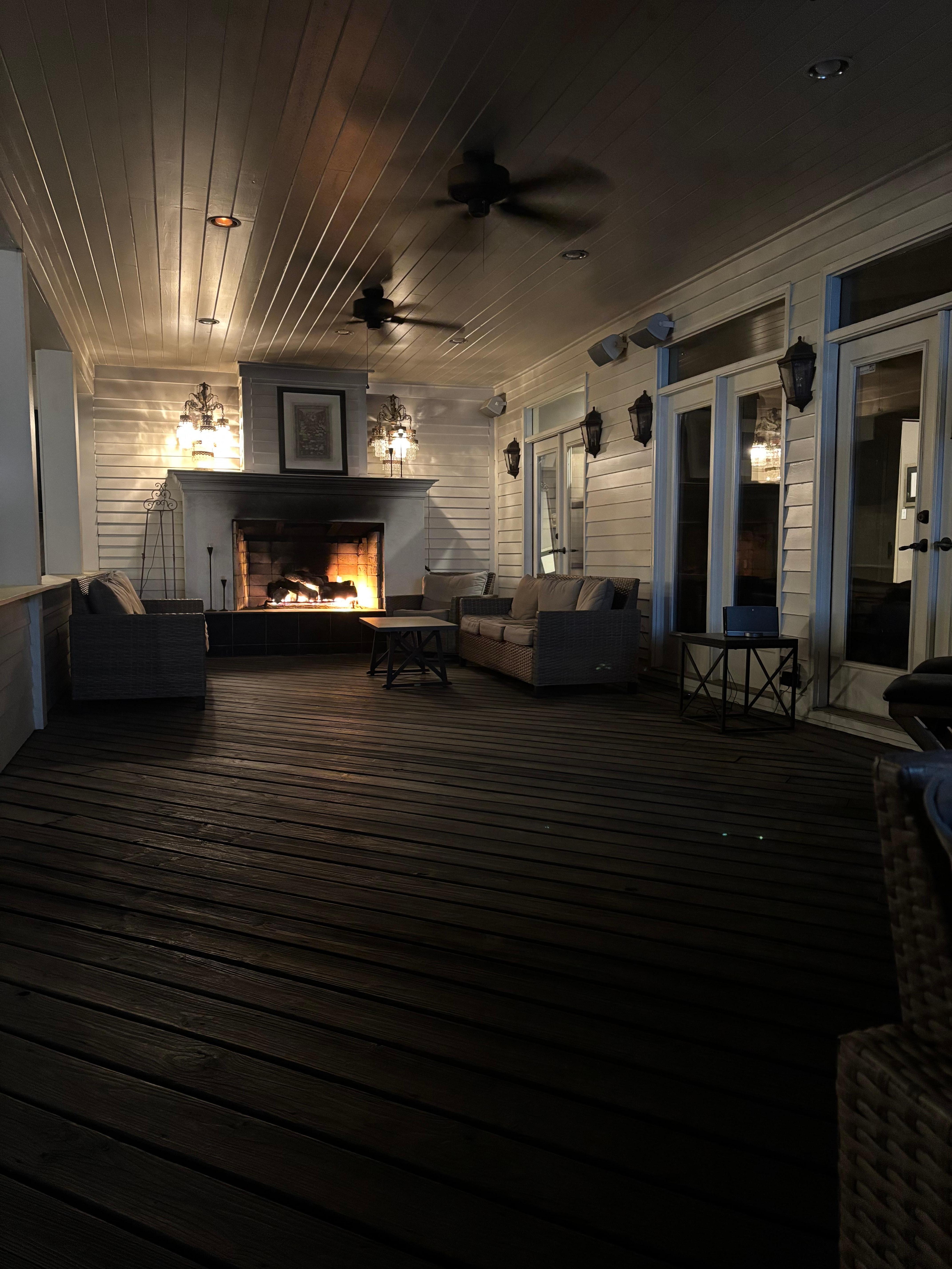 Back pork with fire place