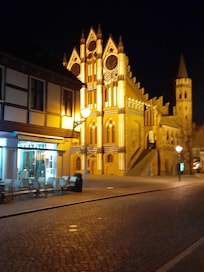 Rathaus,abends beleuchtet,romantisch