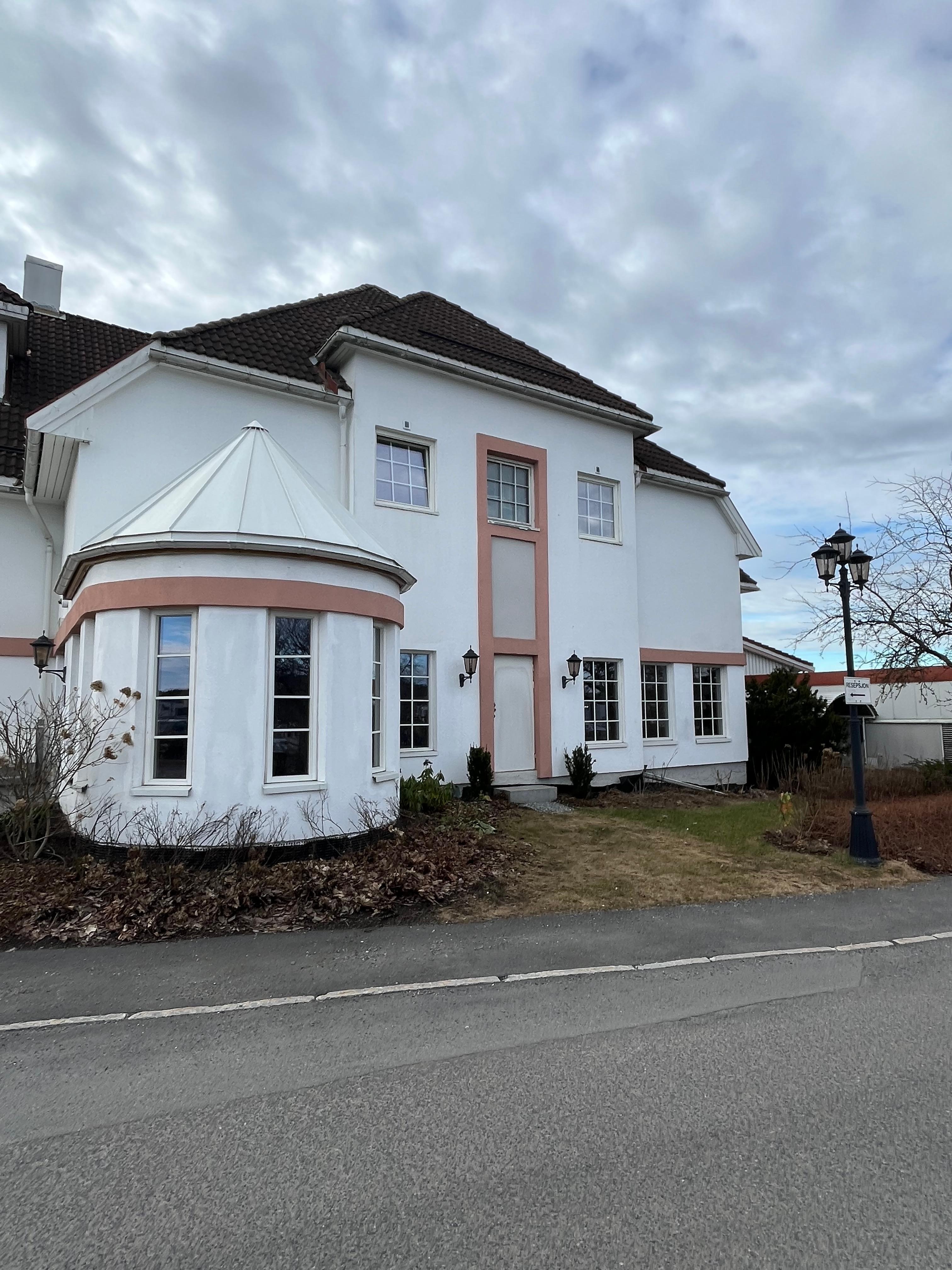 Pen beliggenhet akkurat som beskrivelsen på bildet slik hotellet er 🤩