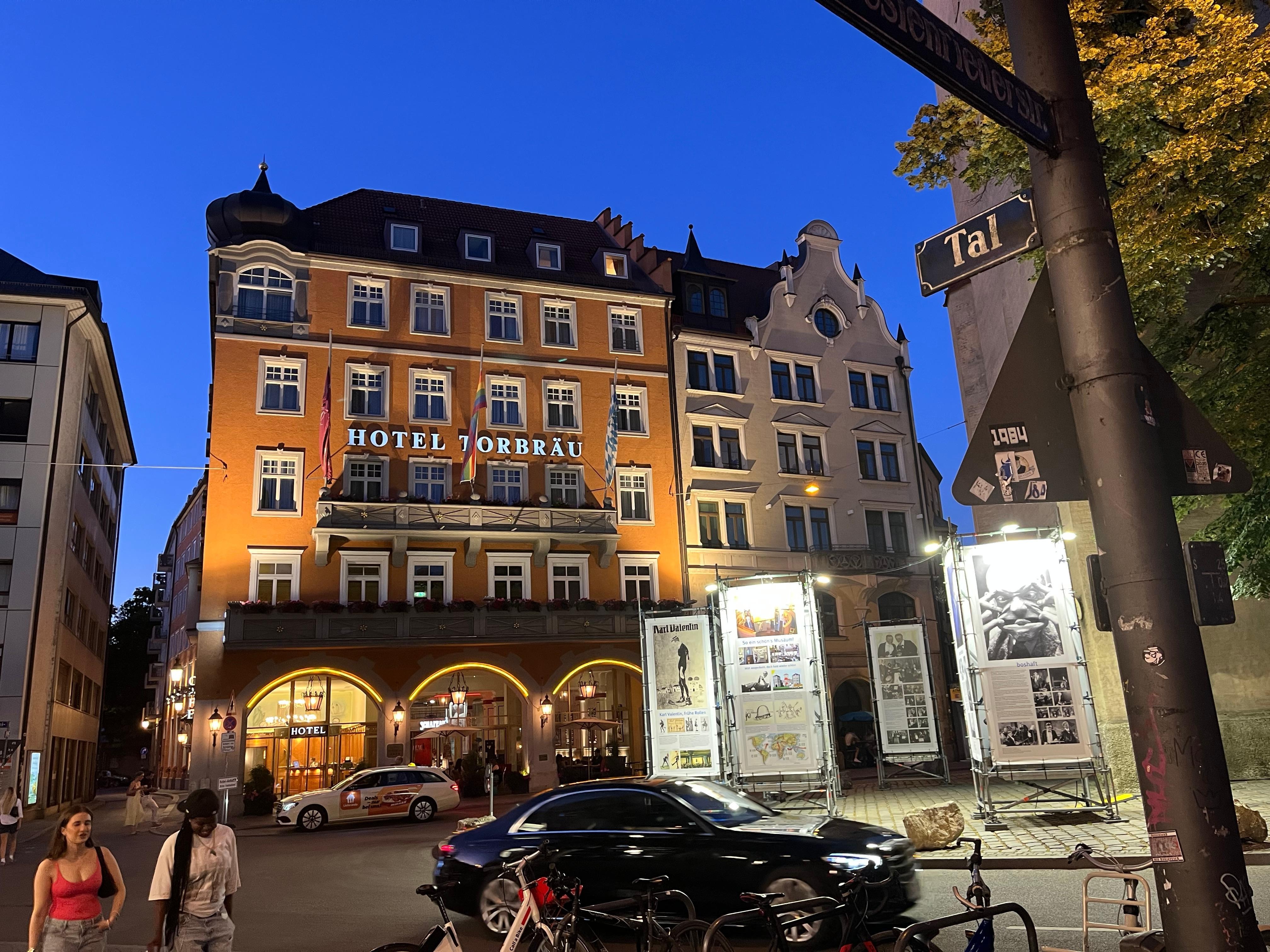 Hotel Torbrau lit up at night