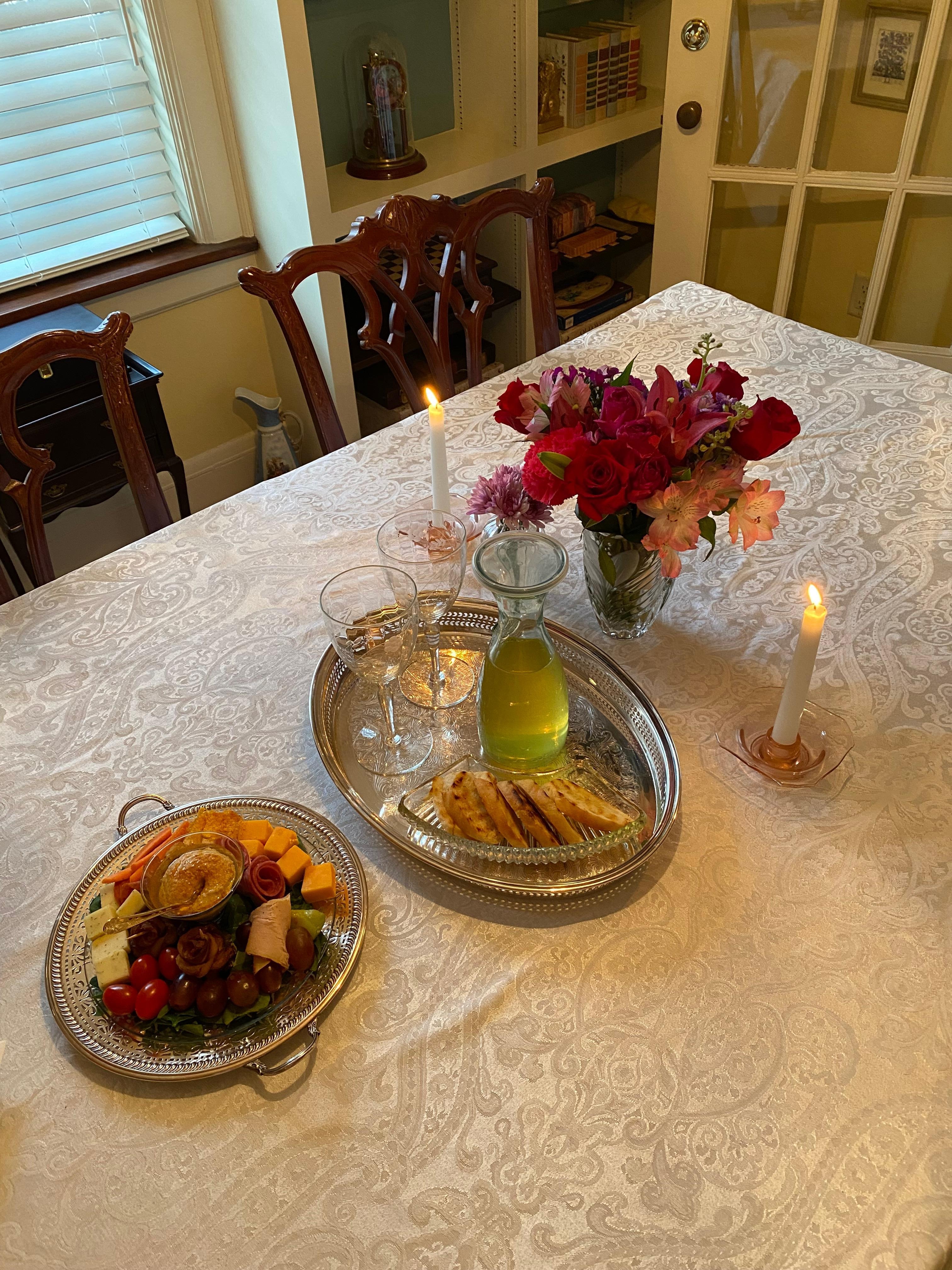Appetizer plate! The food is so fresh and delicious!