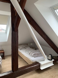 What the room picture doesn’t show