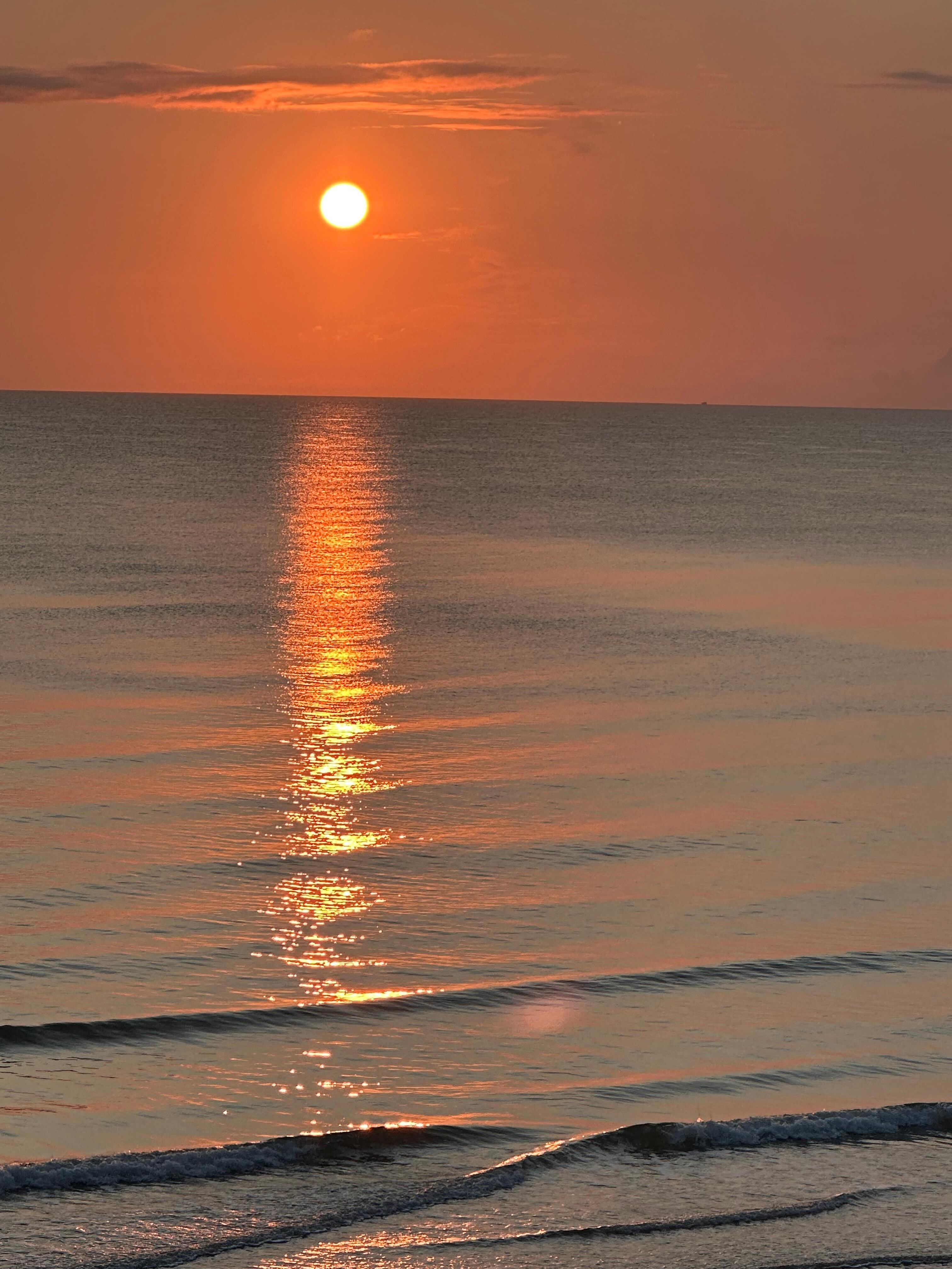 6:30 am Omaha beach 6 June 2025, D-Day remembering the young soldiers who gave theirs so that we could be free. 