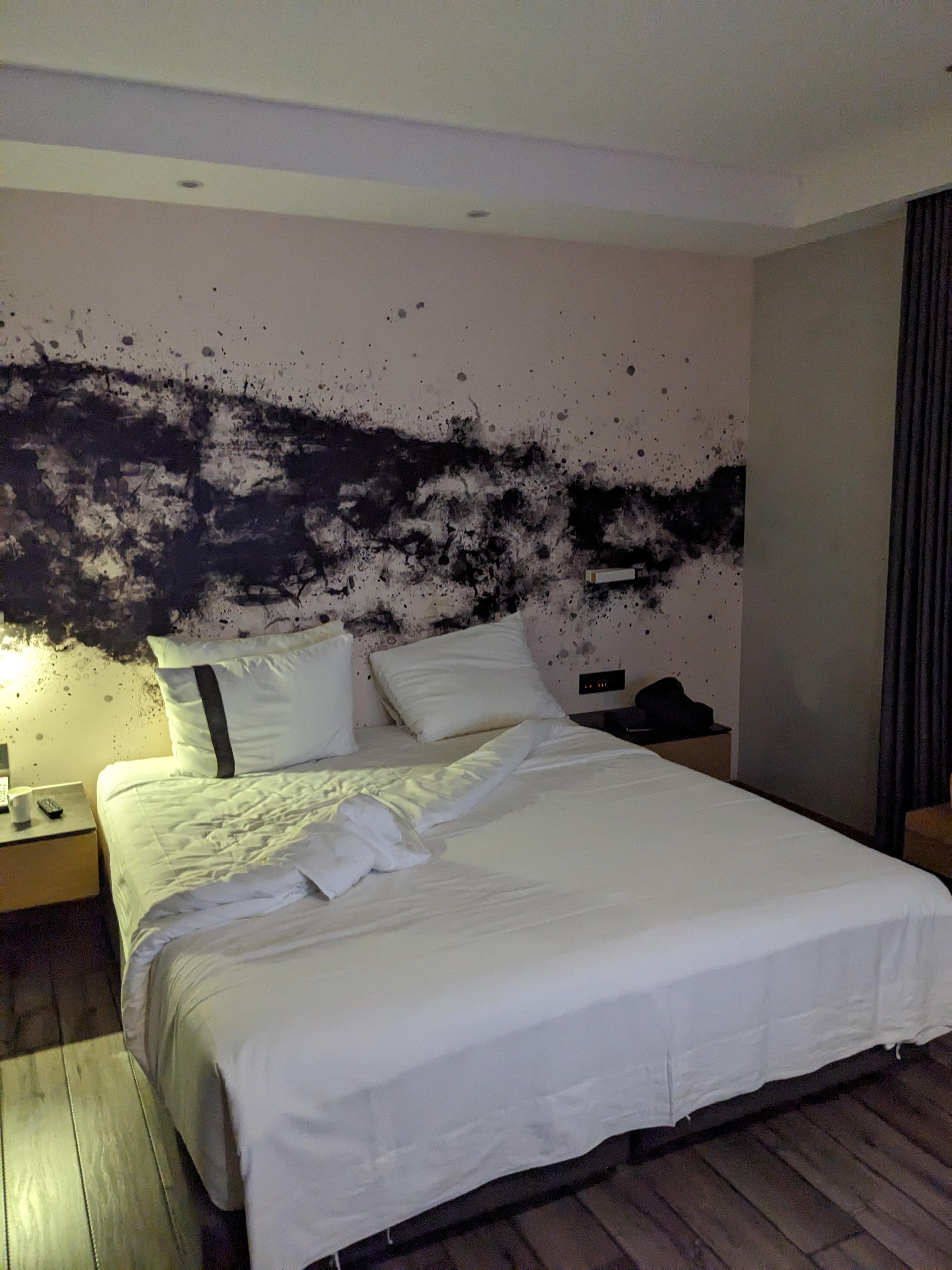 房間乾淨整齊。