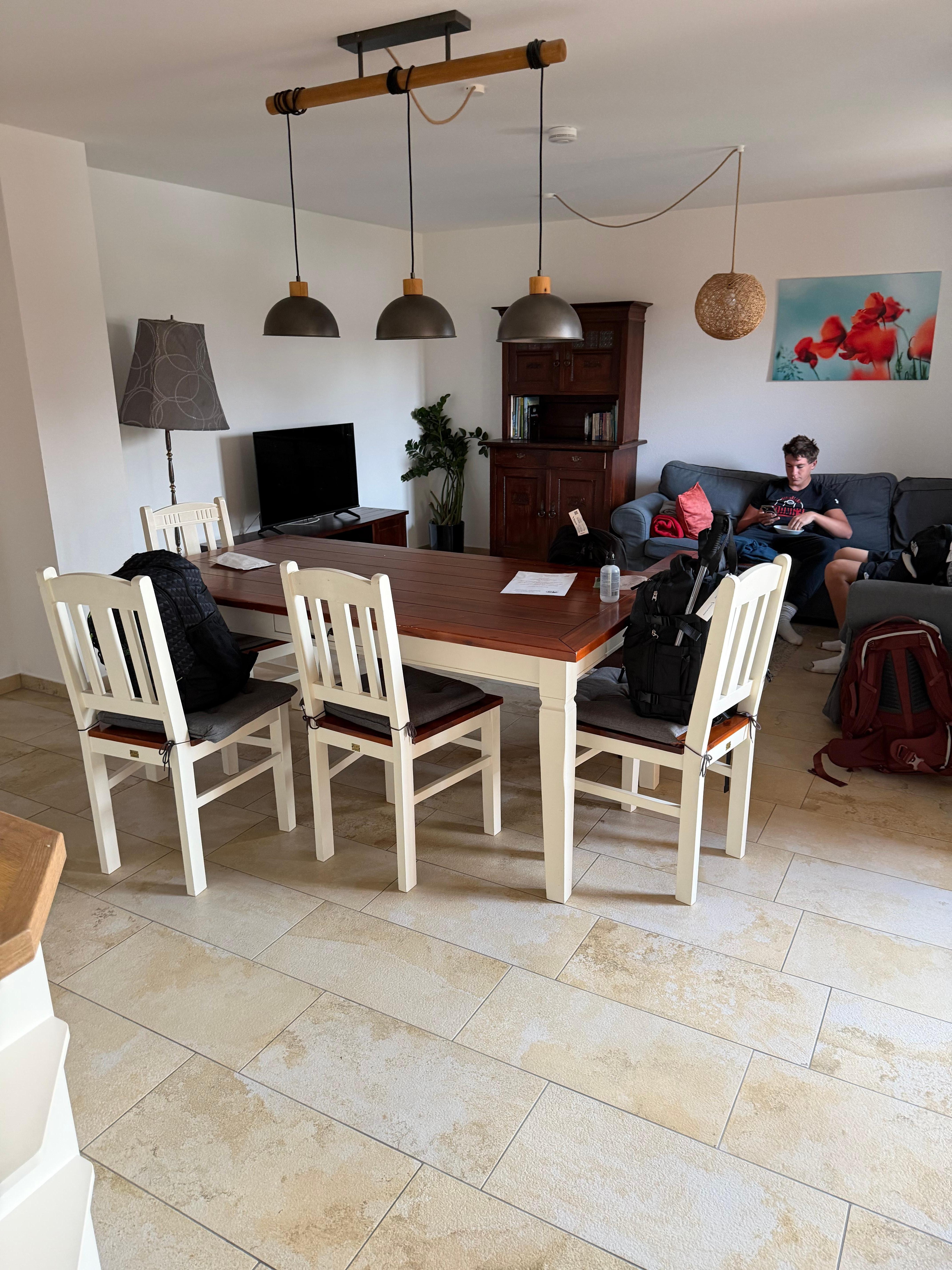 Spacious living/dining/kitchen comination