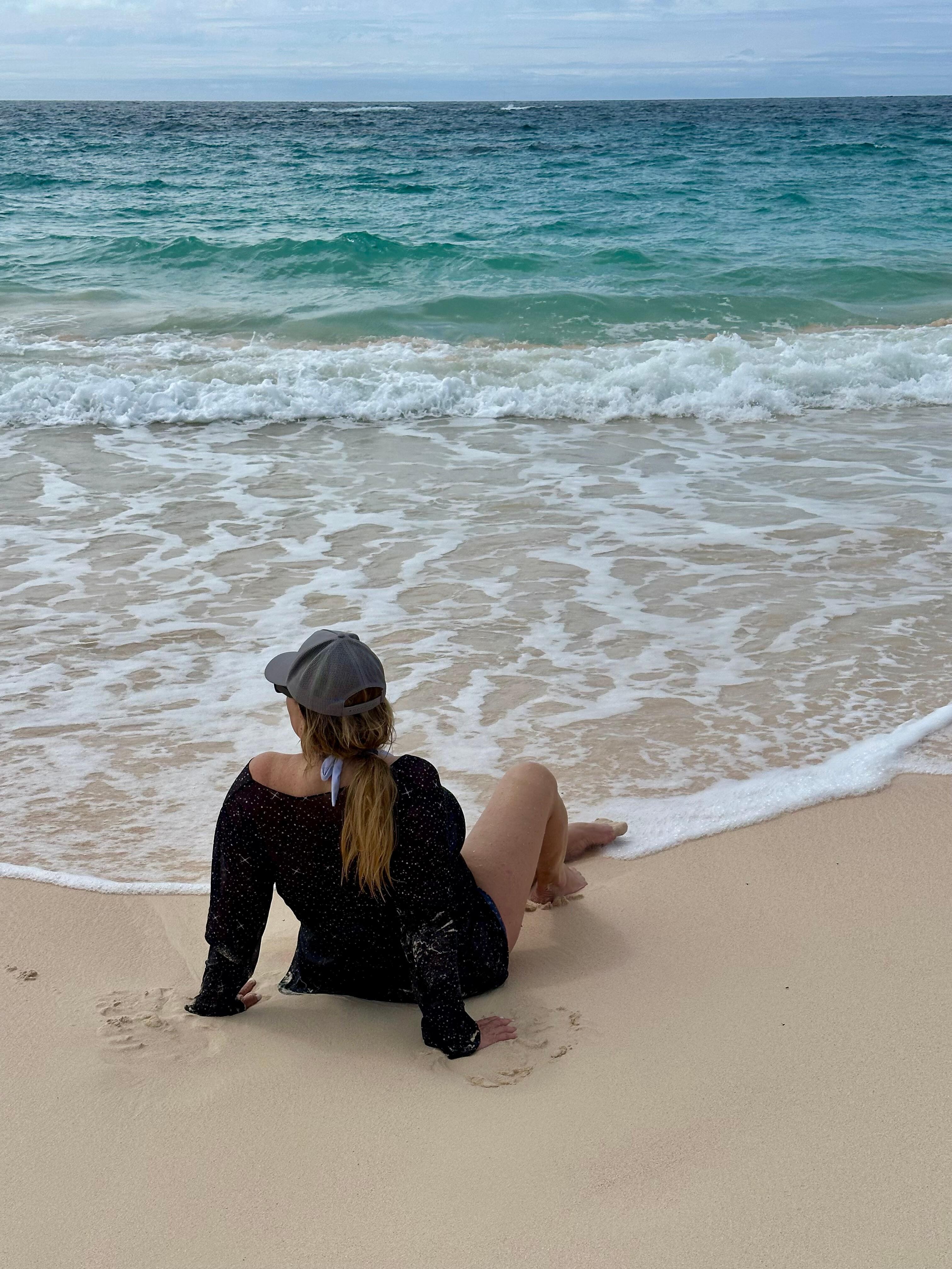 Me relaxing in the beach! I didn’t even care about adding the wedding photos 😂