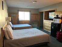 Spacious room, newer bedding