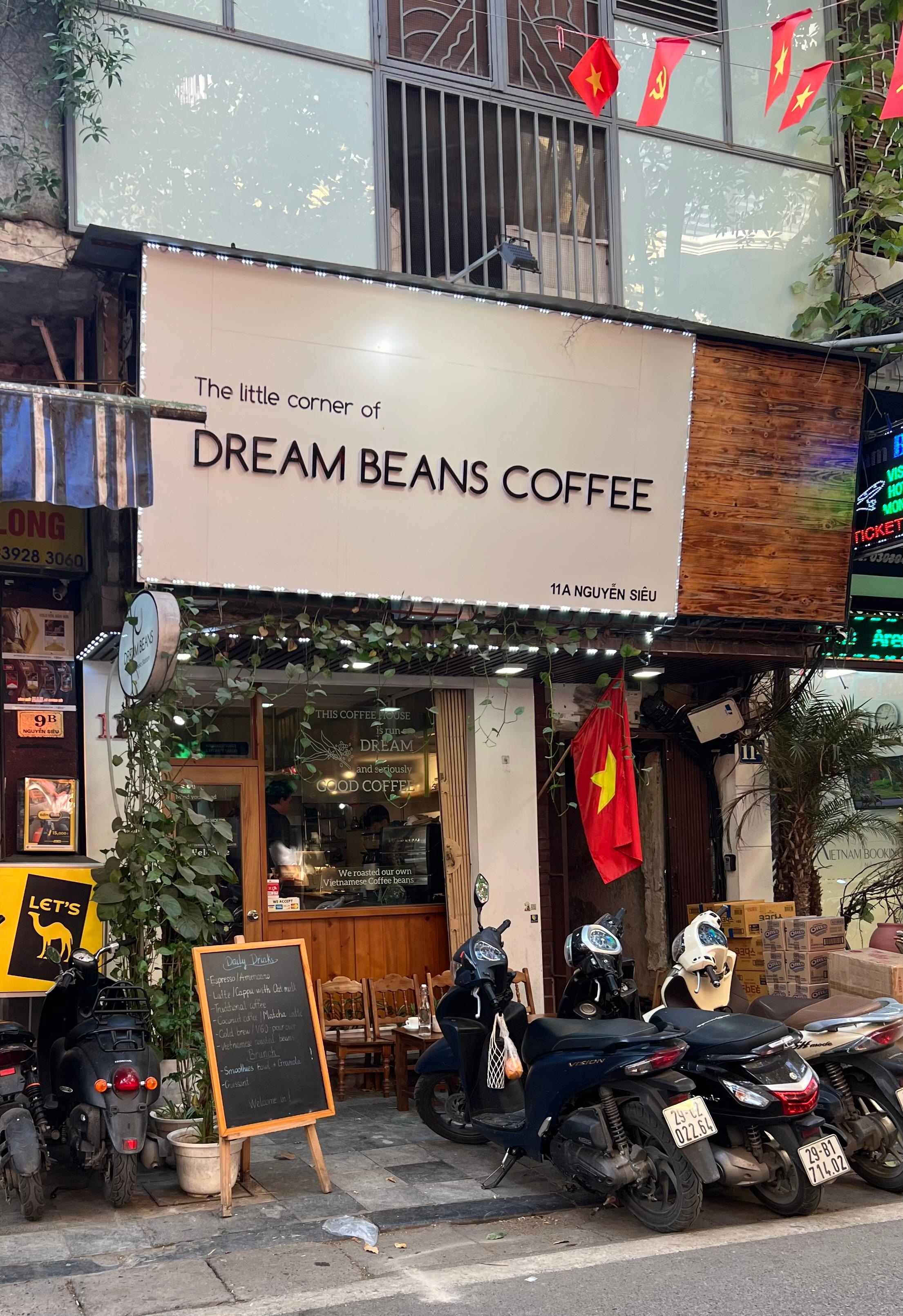 This is the neighborhood—very beautiful and fun place. 