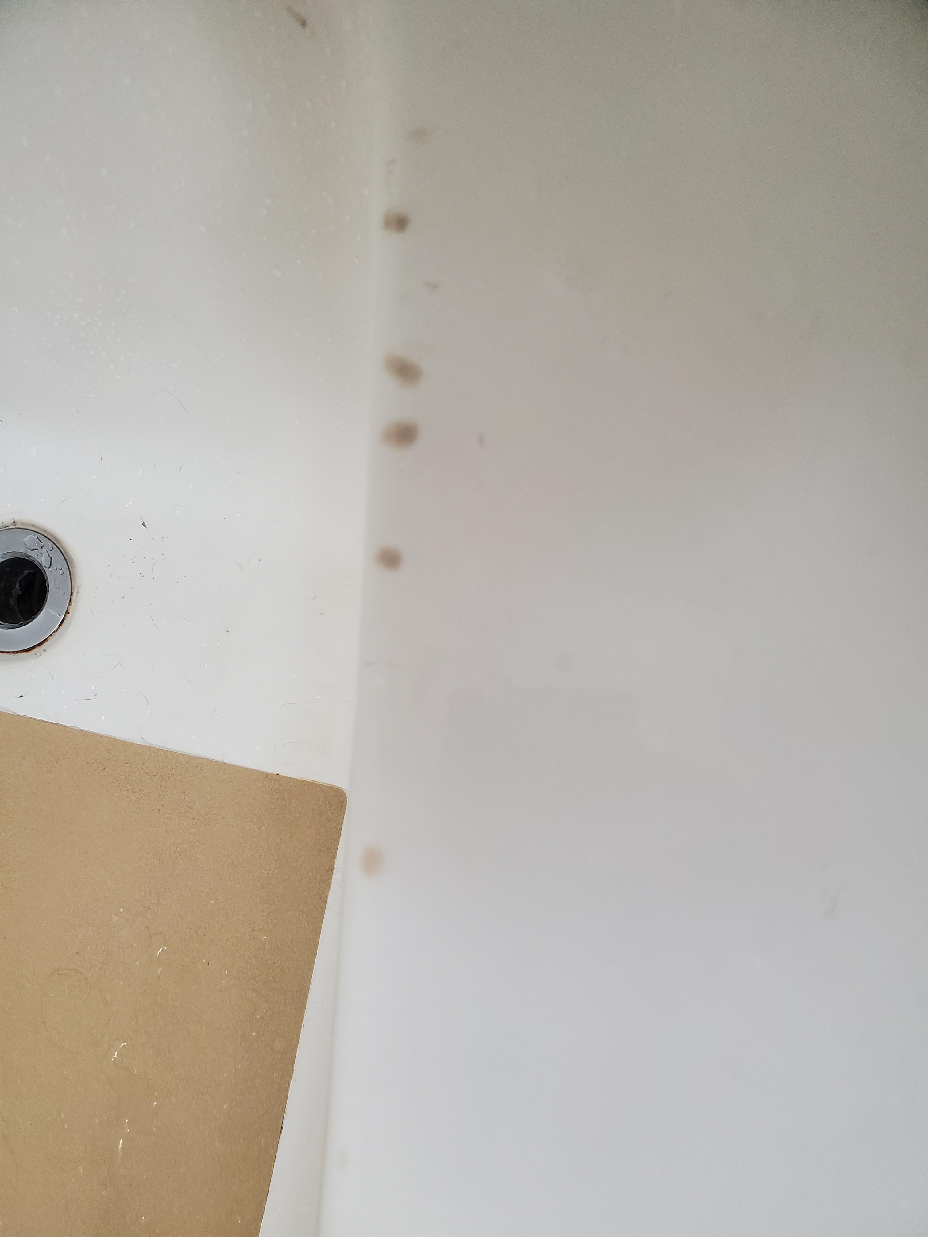 Cigarette burns on tub