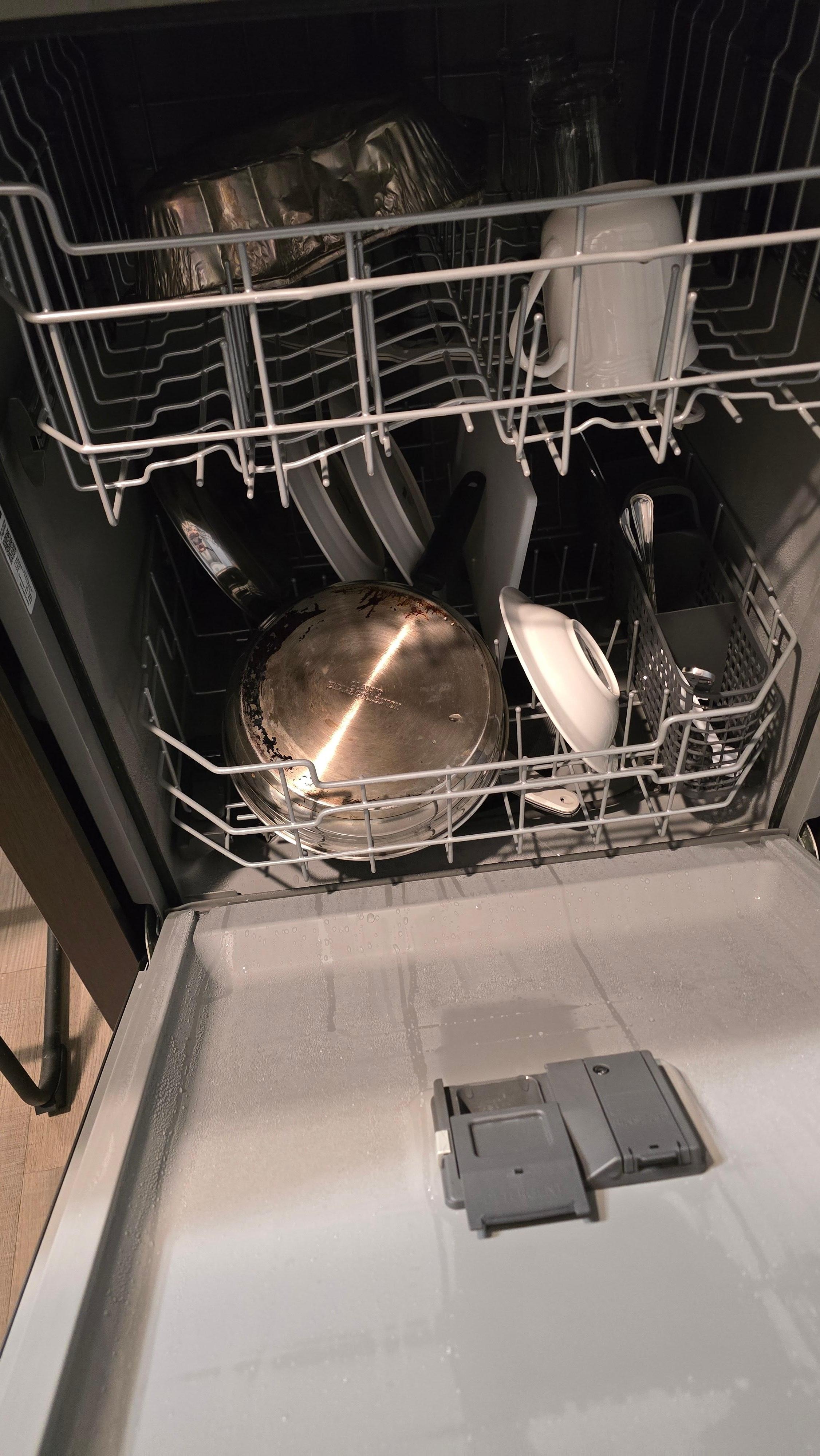 Full dishwasher upon arrival