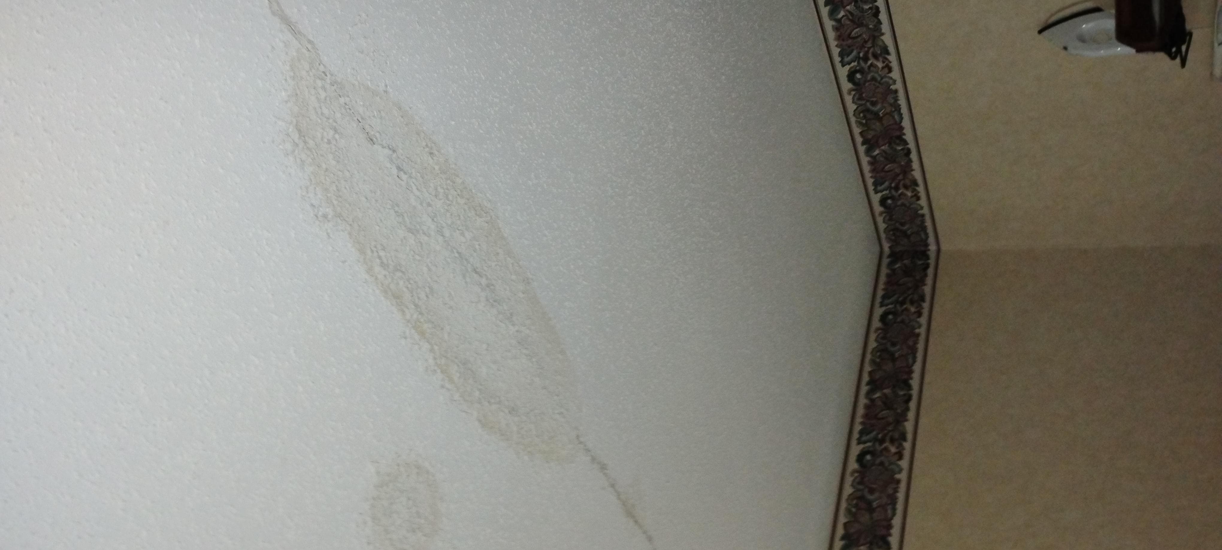 Ceiling wall in room